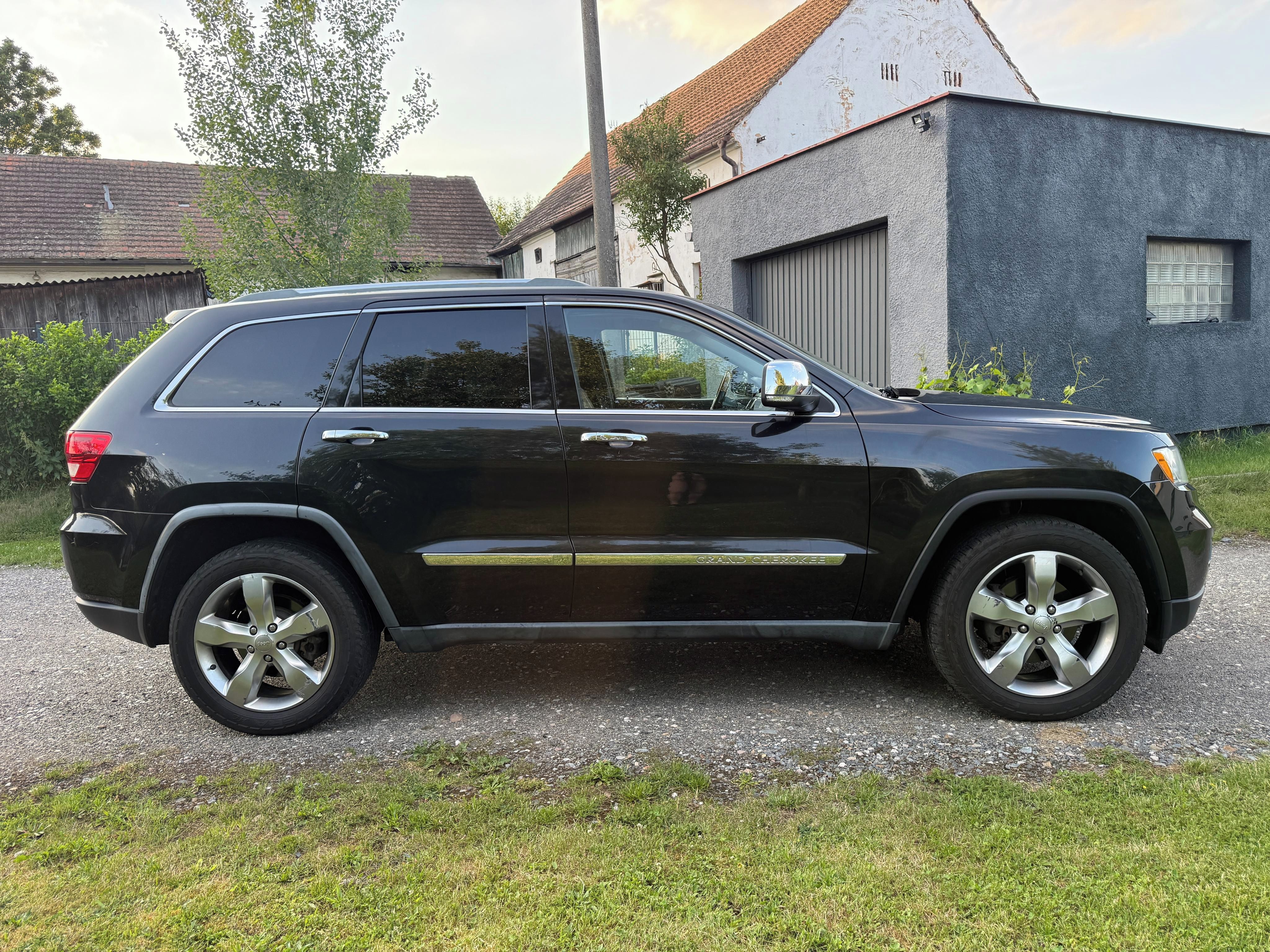 Jeep Grand Cherokee, 3.6i, 4x4 Overland,vzduch - fotka 4