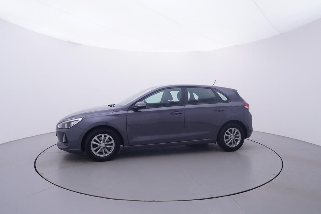 Hyundai i30, Trikolor Comfort 1.0 T-GDI 88 - fotka 2