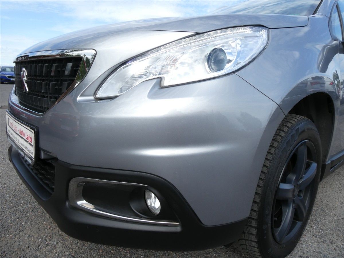 Peugeot 2008, 1,2 i 81kW NAVI,závěs,serviska - fotka 4