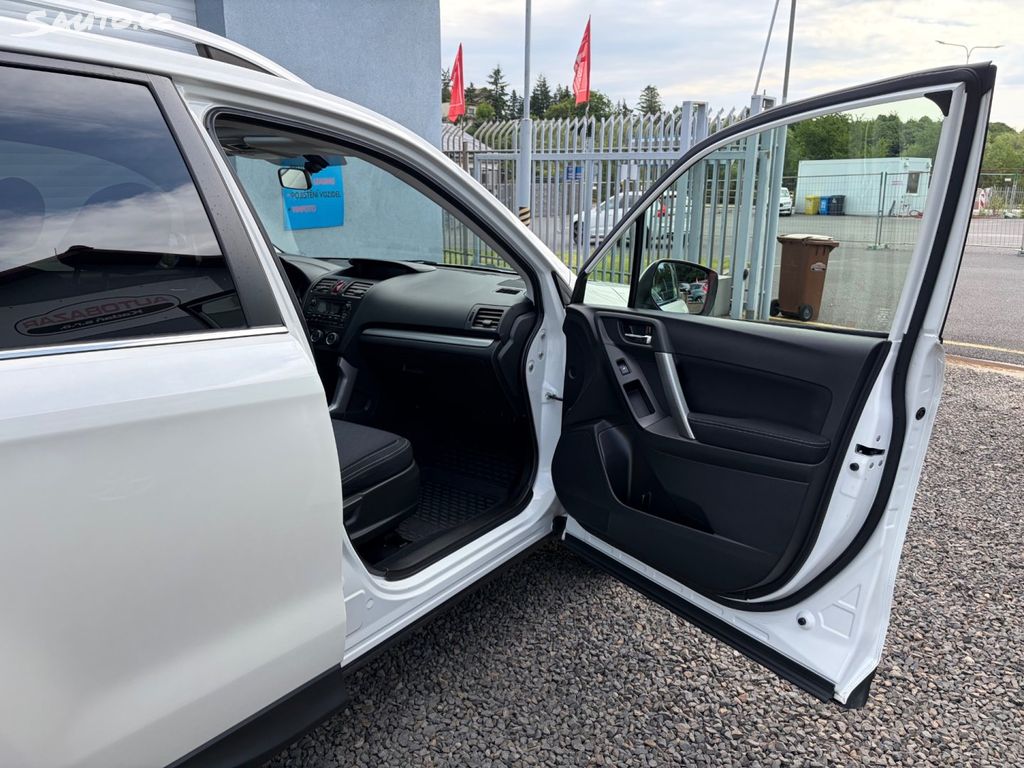 Subaru Forester, 2.0 i 110kW 4×4, TOP STAV