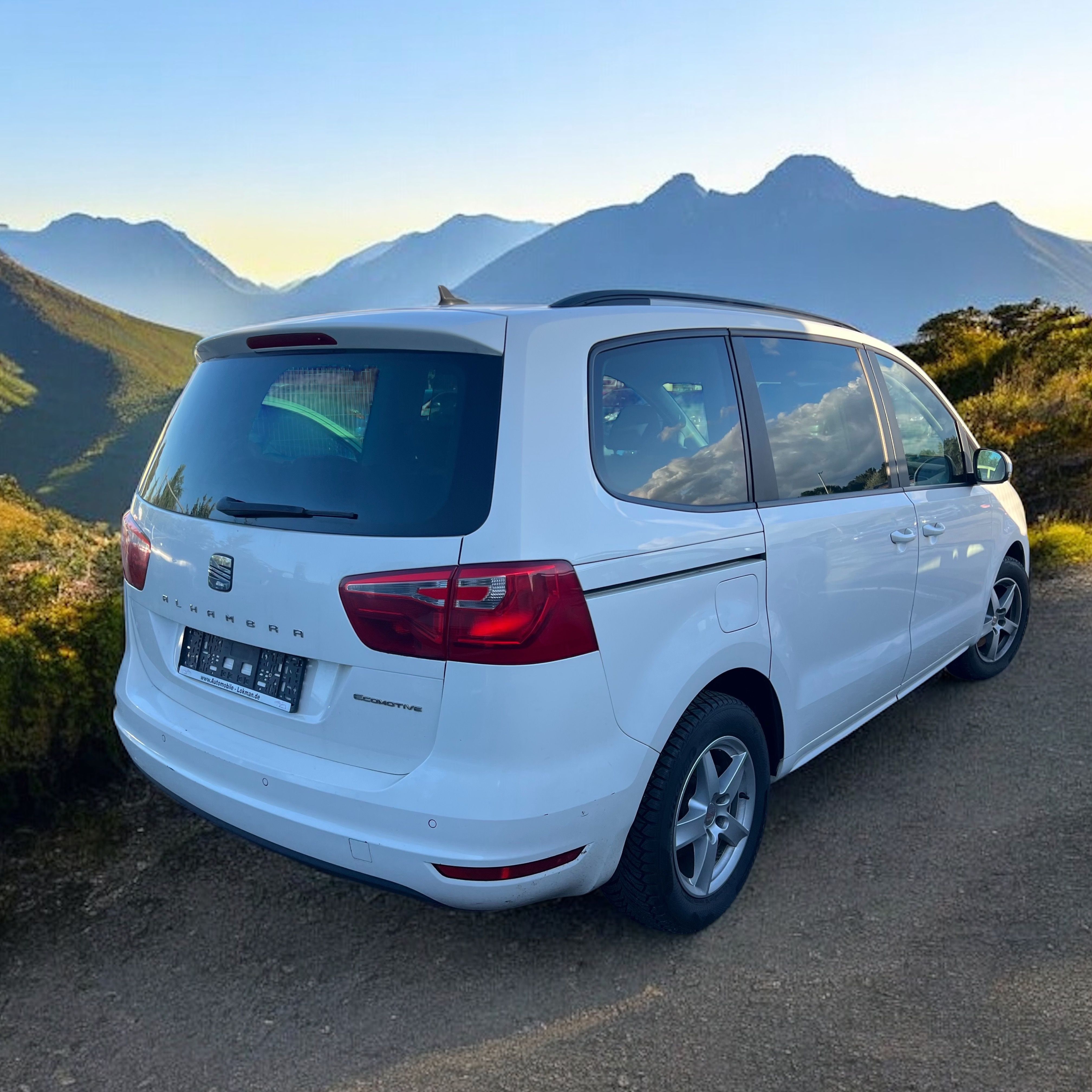 Seat Alhambra, 2.0tdi DSG Kůže Webasto Závěs - fotka 2