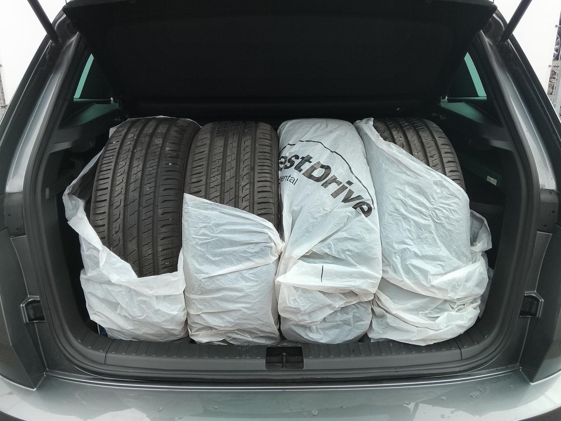 Škoda Karoq, Karoq Sportline 2.0 TDI / - fotka 6