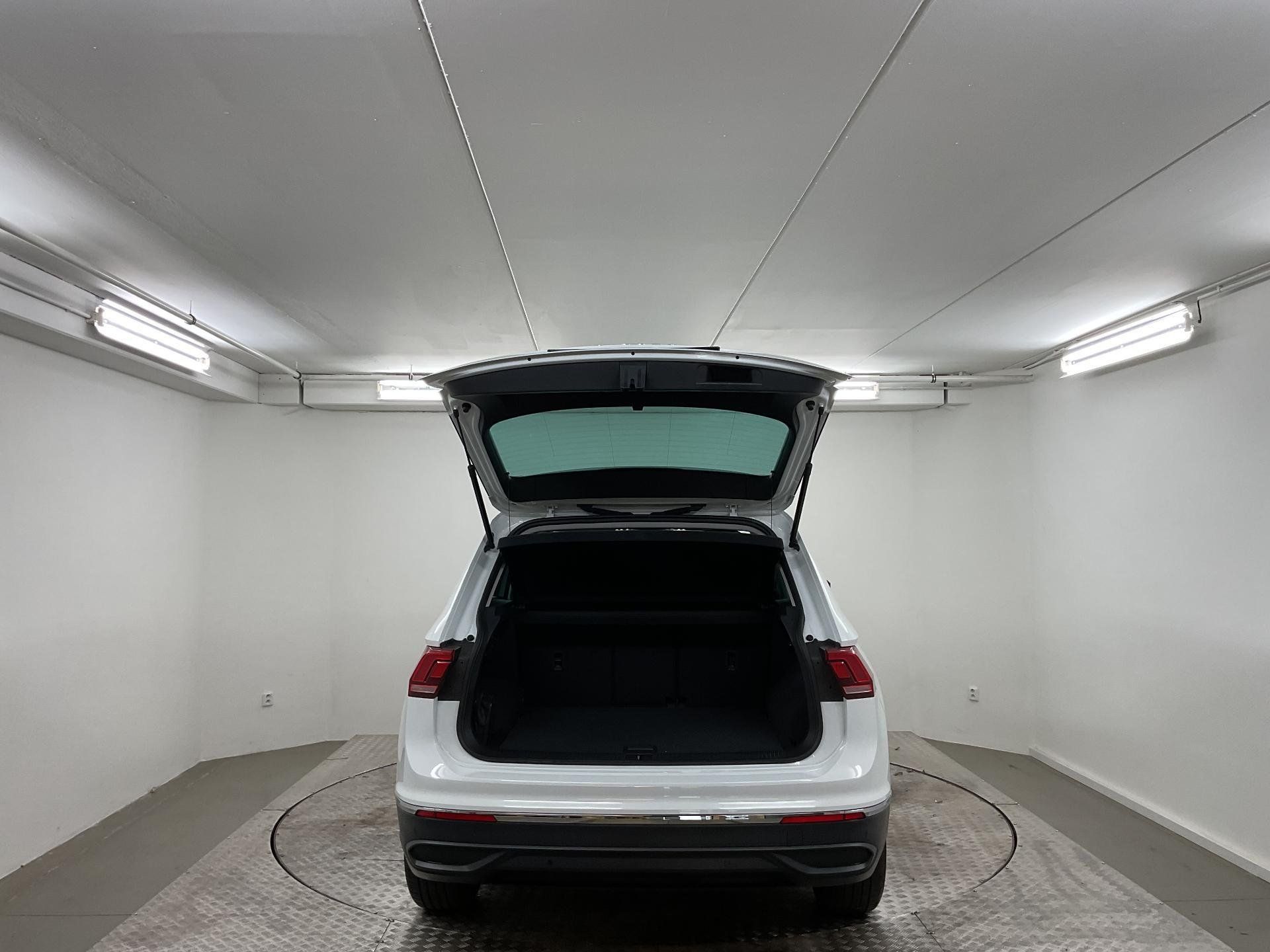 Volkswagen Tiguan, 1.5 TSI ACT 110 kW Life M6F - fotka 6