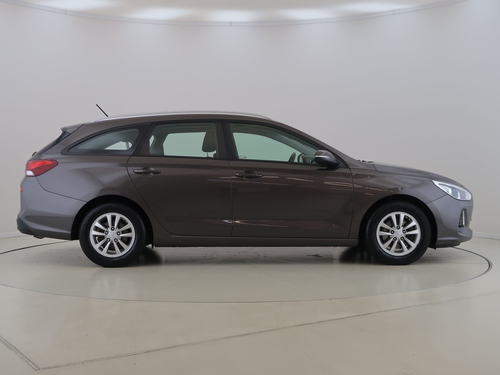 Hyundai i30, 1.0,T-GDI,88Kw,Manuál,CZ - fotka 4