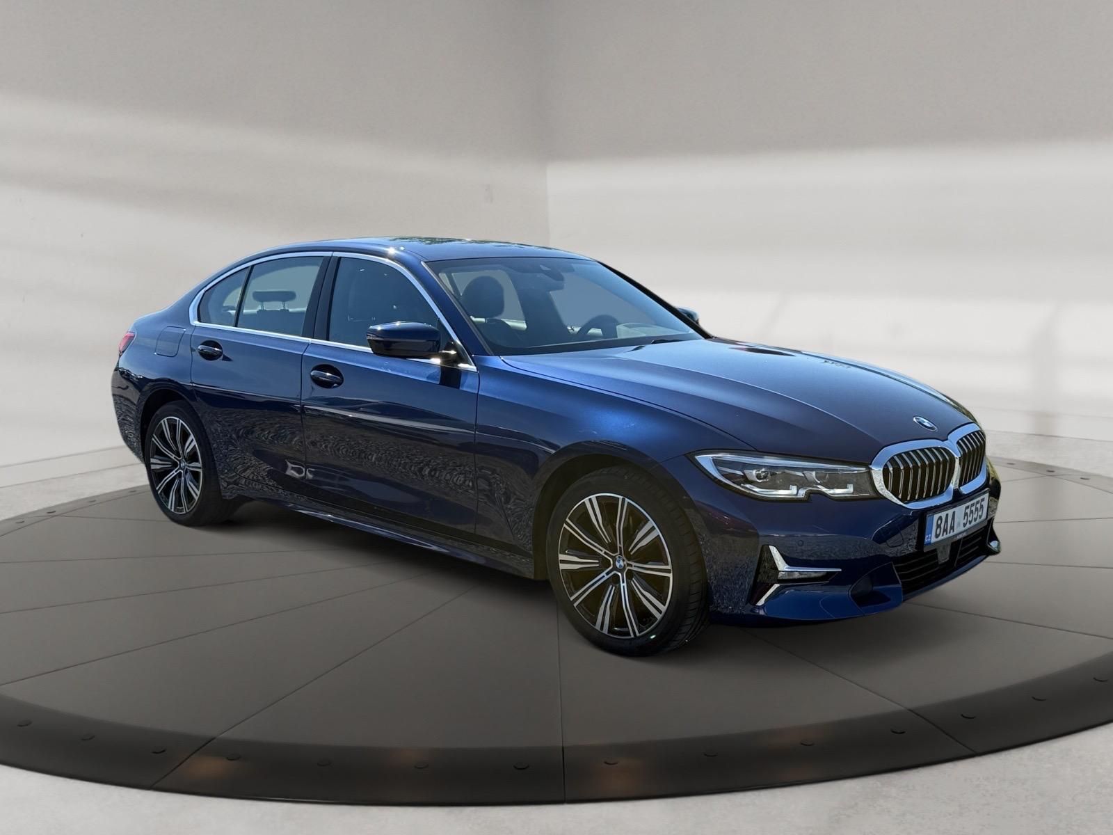 BMW Řada 3, xDRIVE 320i 135kW 4x4 CZ DPH - fotka 3