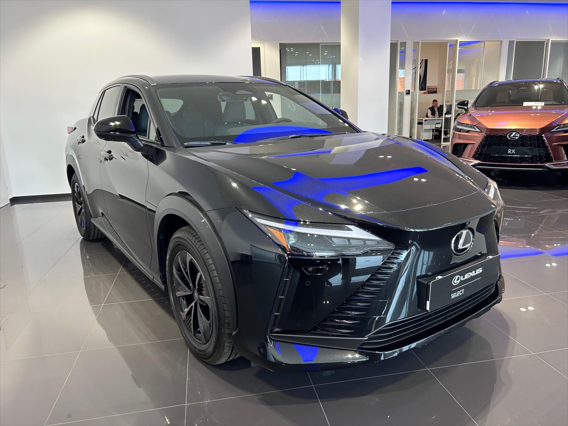 Lexus, Business RZ 500e