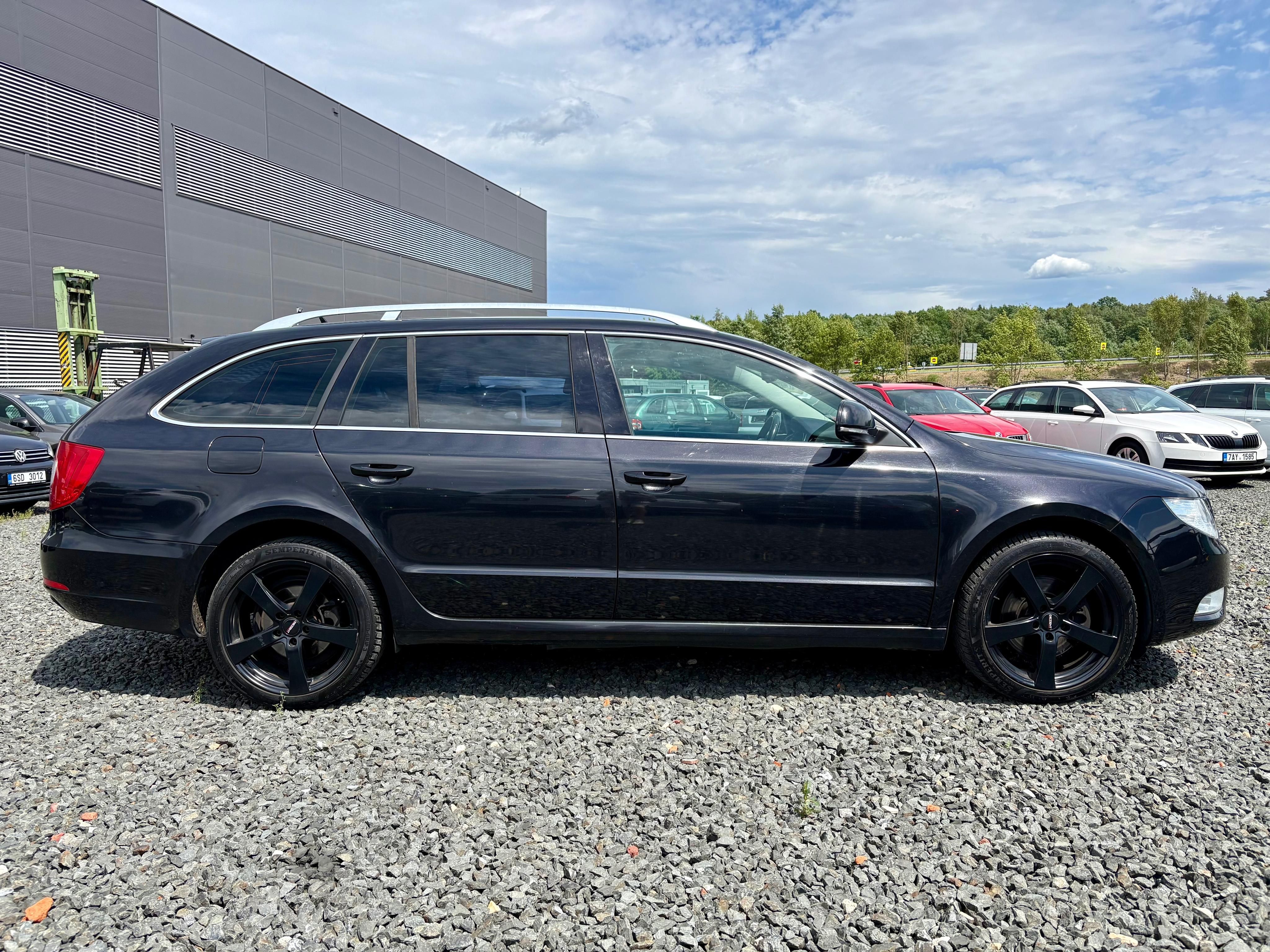 Škoda Superb, 2.0TDi 103kw Ambition - fotka 4