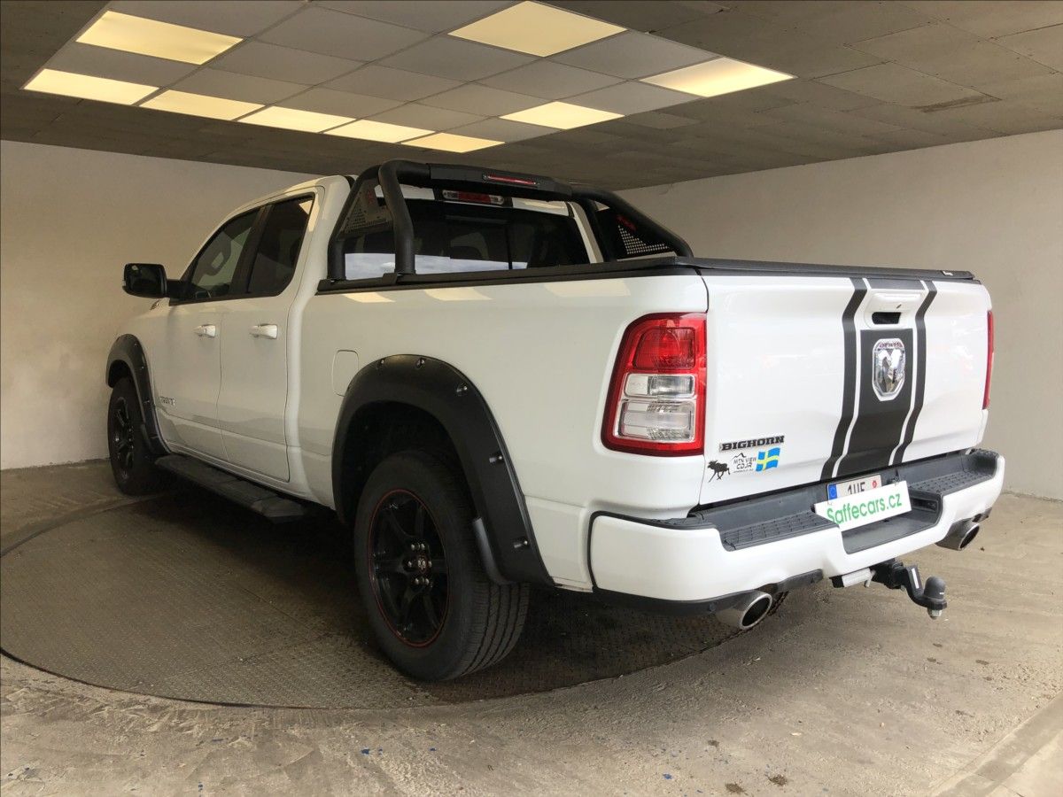 Dodge Ram 1500, 5,7 V8 HEMI - fotka 4