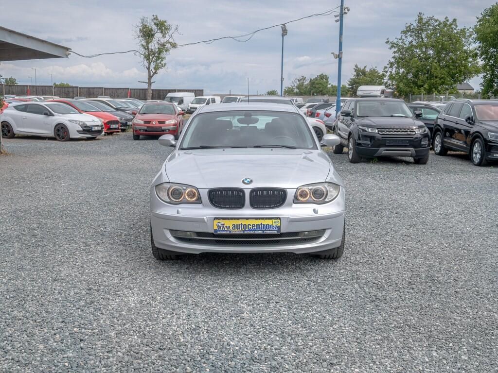 BMW Řada 1, 2.0i 125KW man – TAŽNÝ - fotka 2