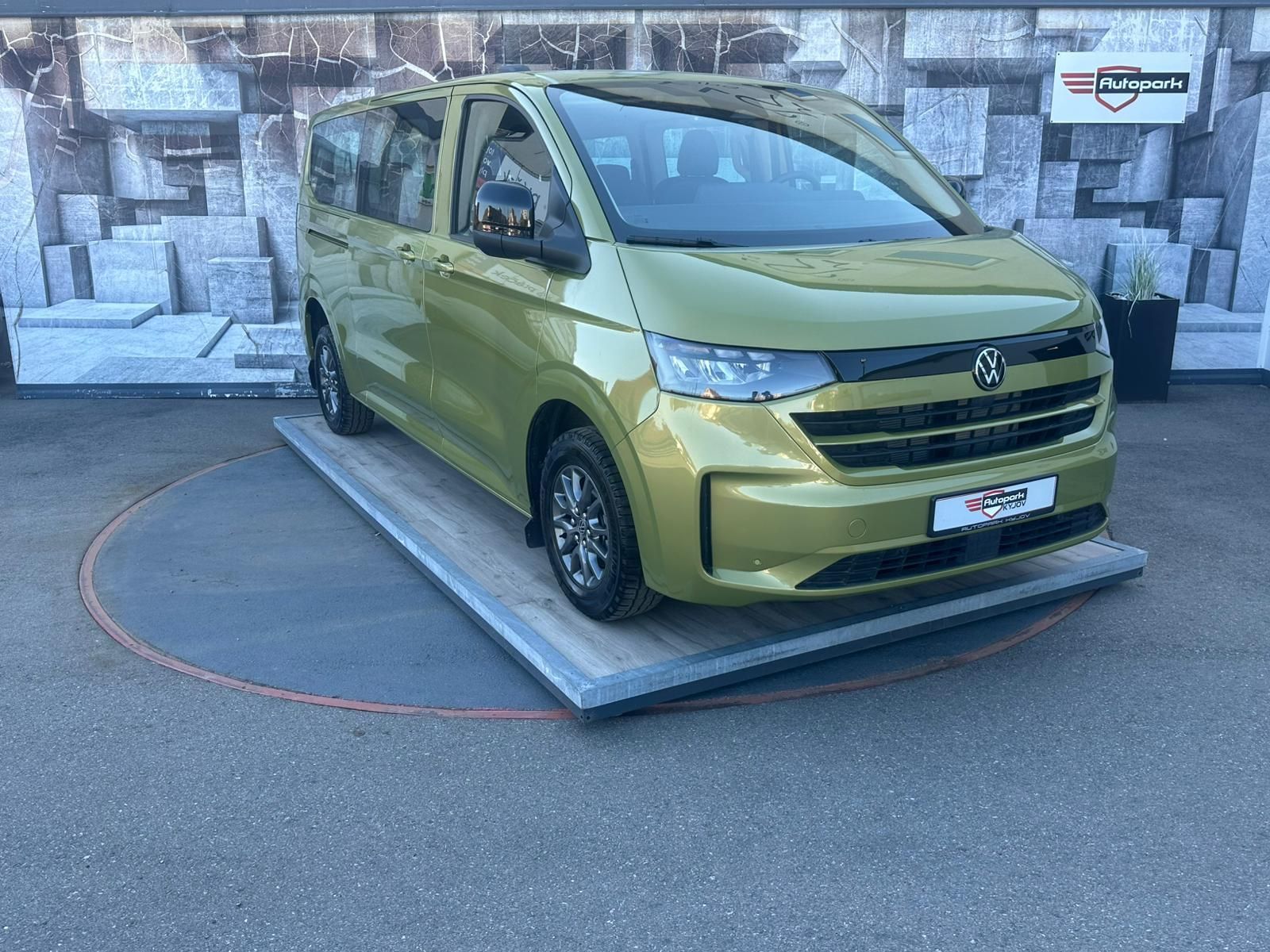 Volkswagen Caravelle, 2.0TDi, 110KW, 8. MÍST