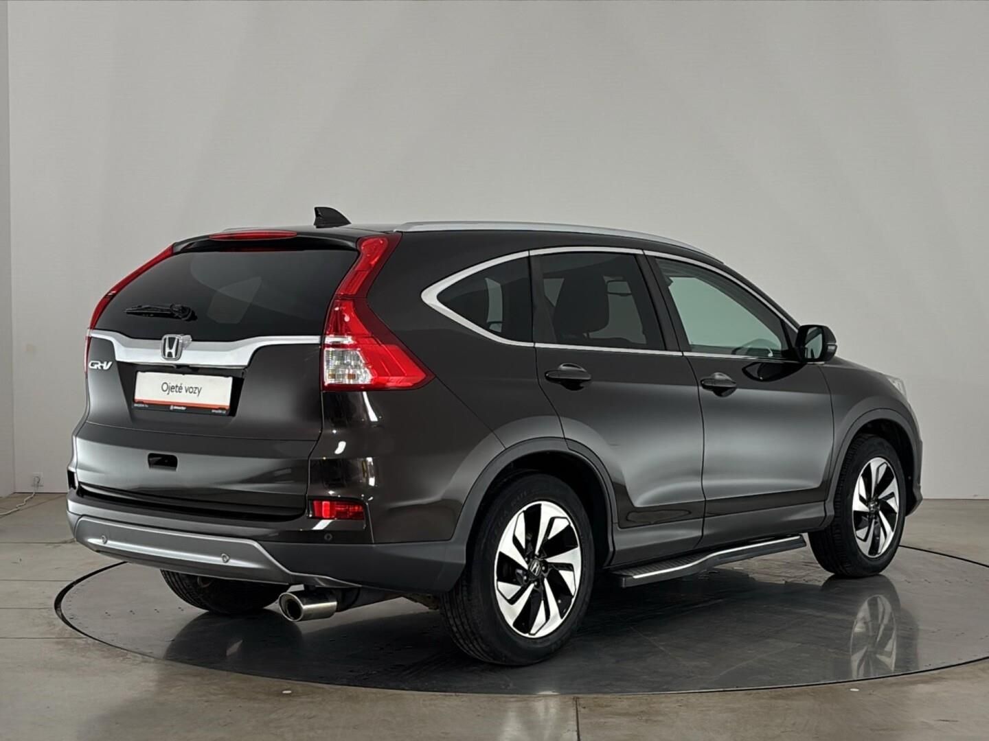 Honda CR-V, 2.0 i / 114 kW Executive 4WD - fotka 2