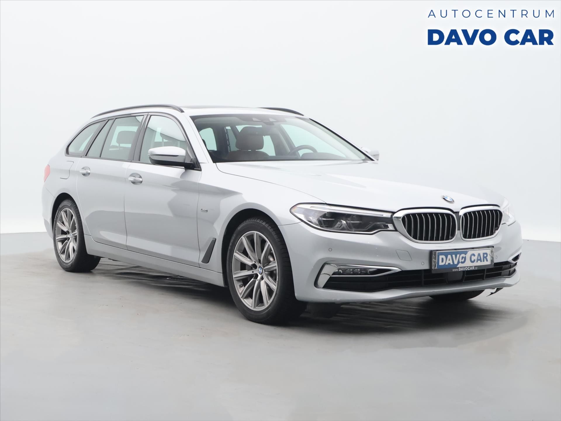 BMW Řada 5, 2,0 530i xDrive Luxury Line
