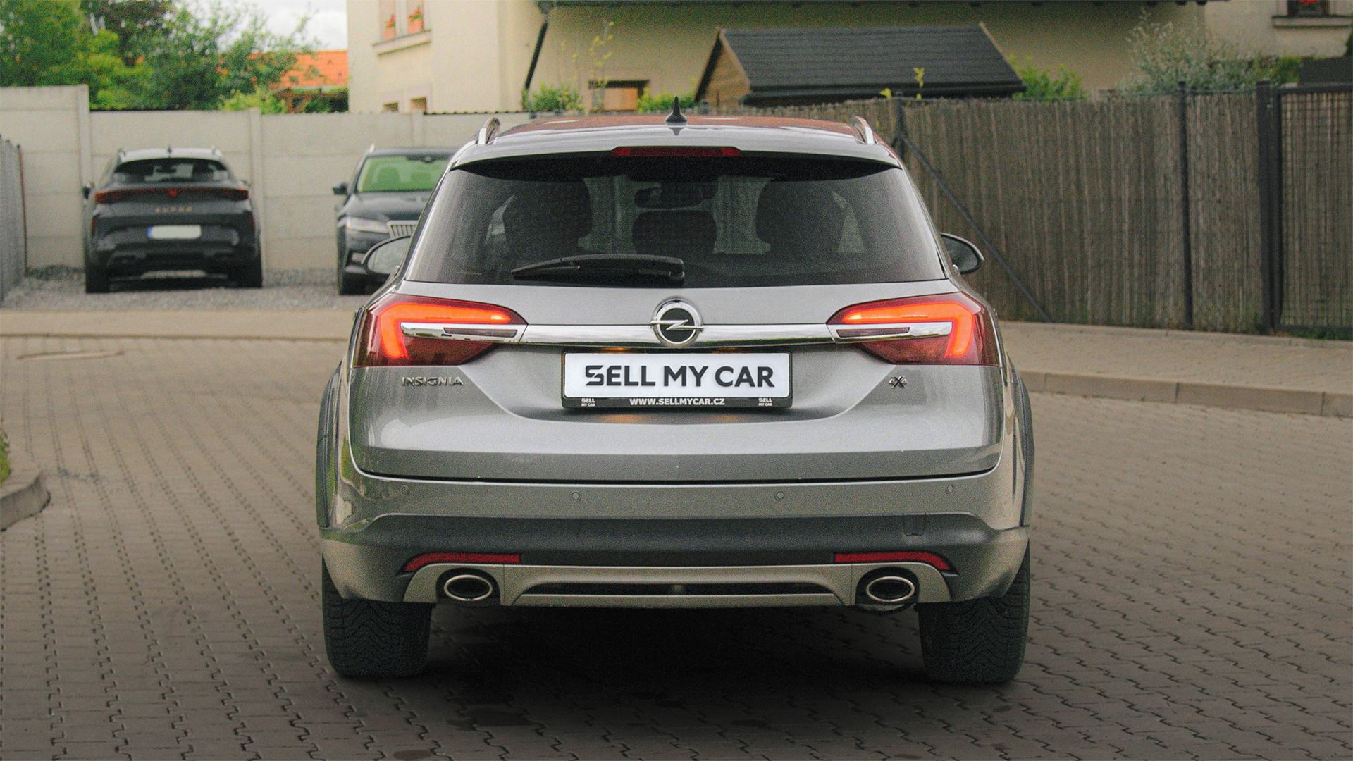 Opel Insignia, 4x4 Sports Tourer 2,0/143kW - fotka 6