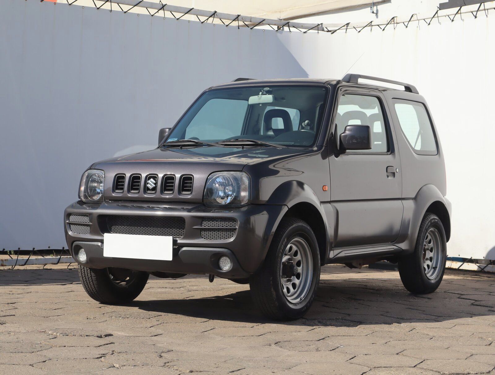 Suzuki Jimny, 1.3 16V, 4X4, Vyhř. sedaček - fotka 2