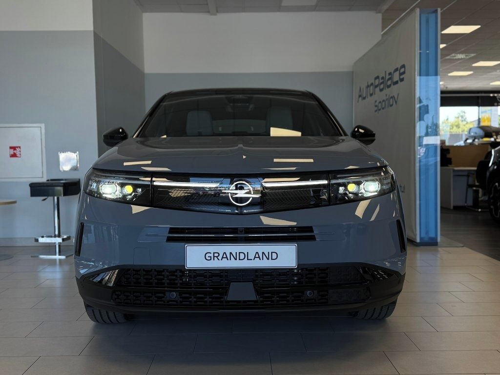 Opel Grandland, Ultimate 1.2 Hybrid 107 kW - fotka 2