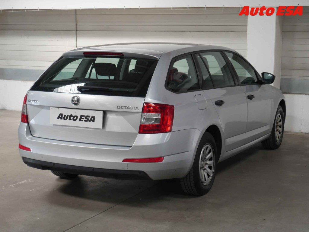 Škoda Octavia, 1.6 TDi - fotka 6