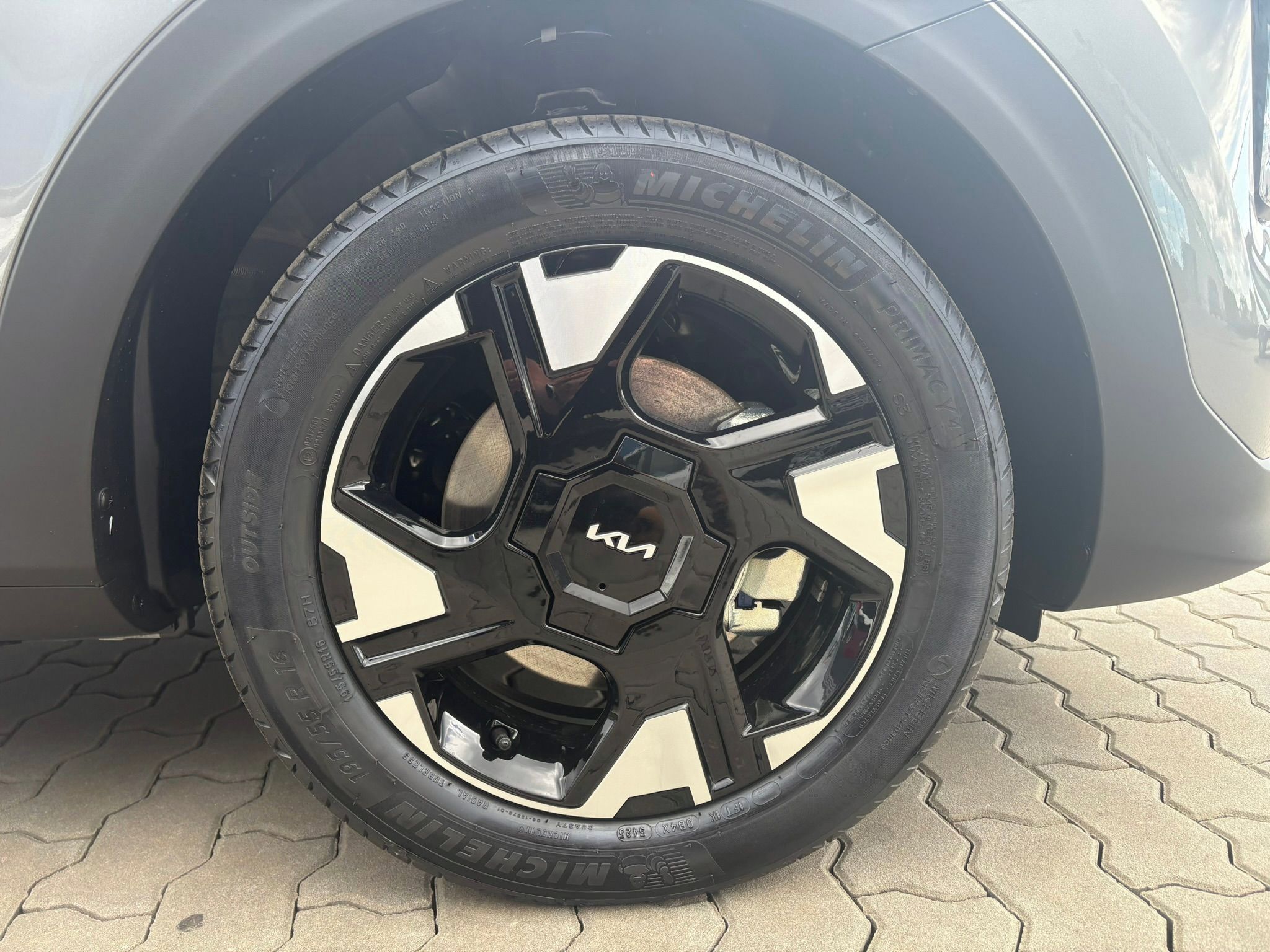 Kia Stonic, 1,0 T-GDi GPF SPIN (2026) - fotka 4