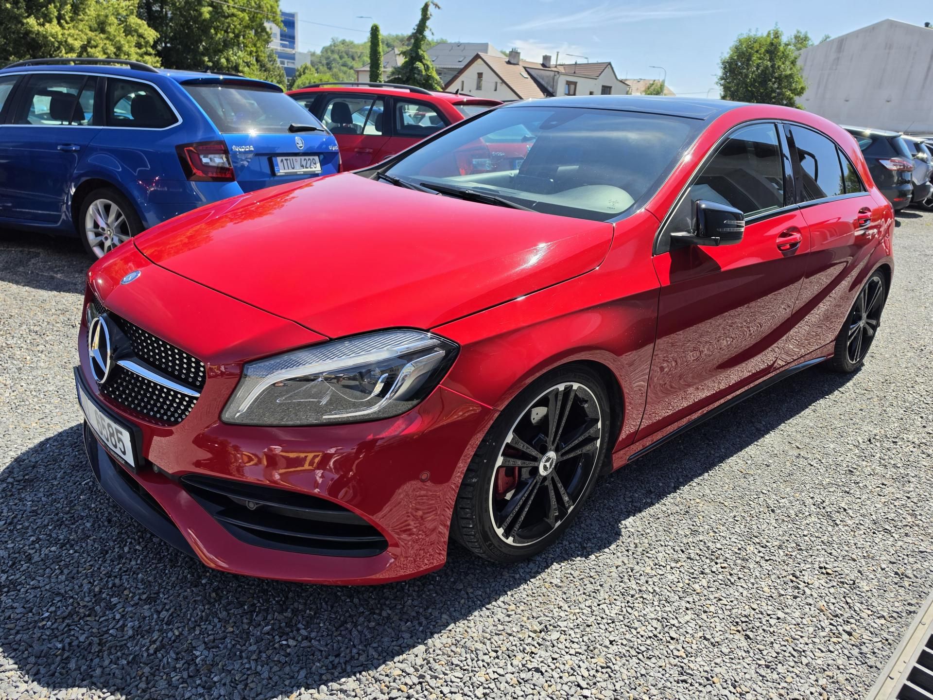 Mercedes-Benz Třídy A, 220CDI AMG Harman Kardon - fotka 2