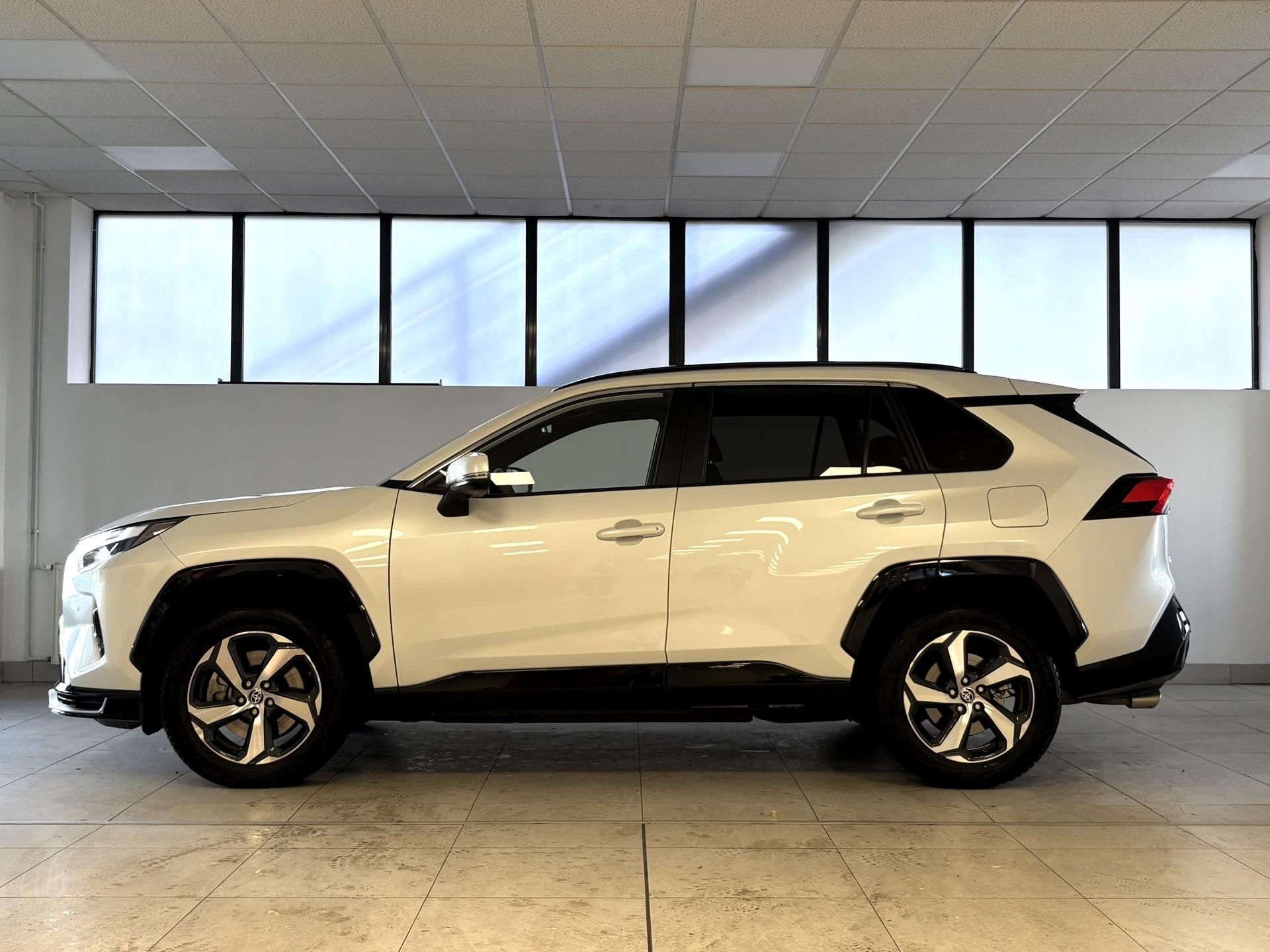 Toyota Rav4, 2.5 Plug-in Hybrid, (4x4), Dyn - fotka 3