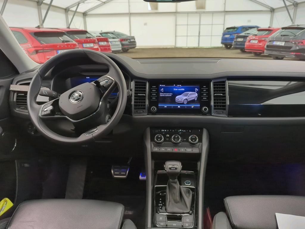 Škoda Karoq, 2.0TDi STYLE ČR 1.maj. DPH - fotka 3