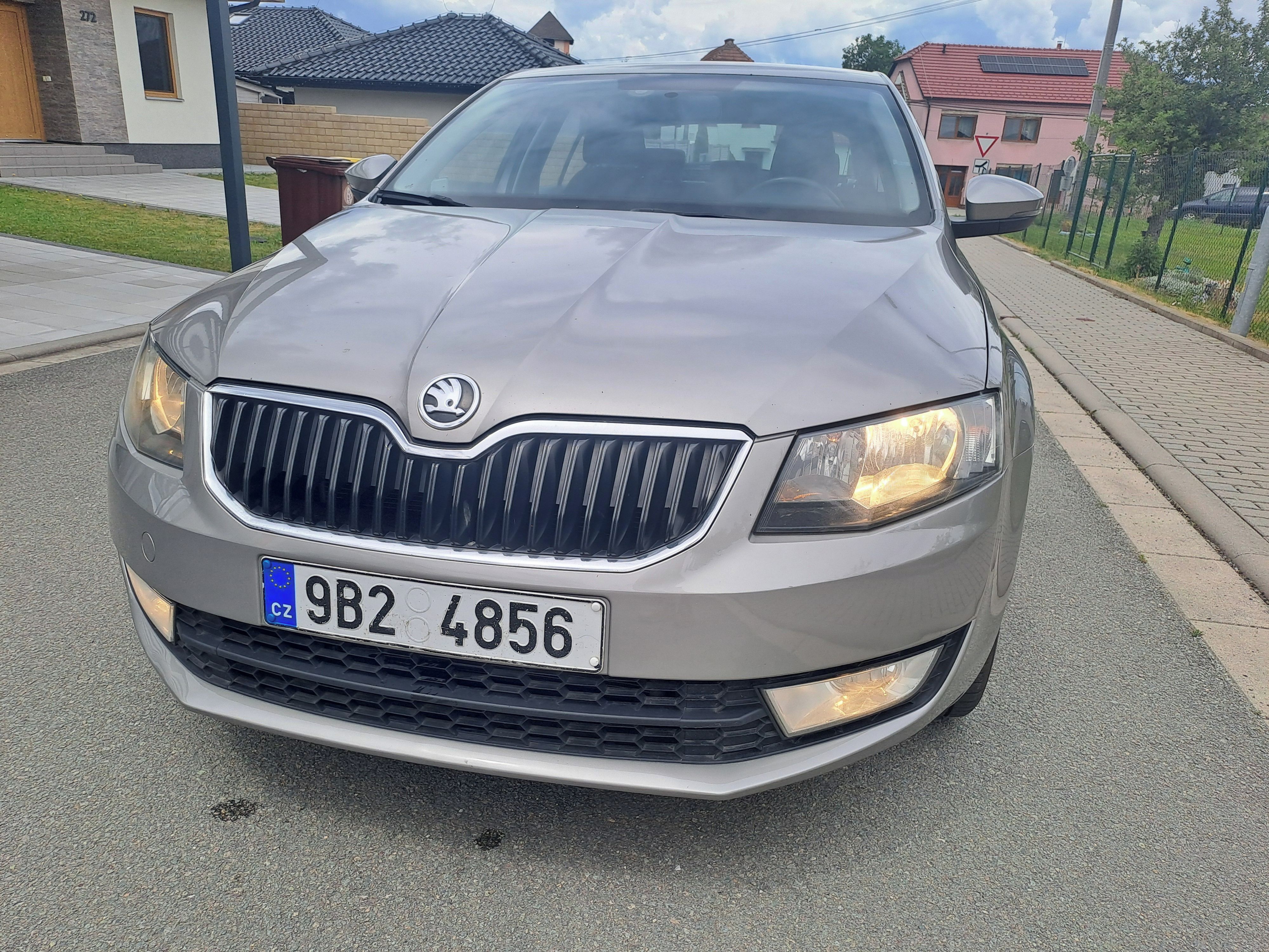 Škoda Octavia, 1,6 TDI,2.MAJ,ČR - fotka 4