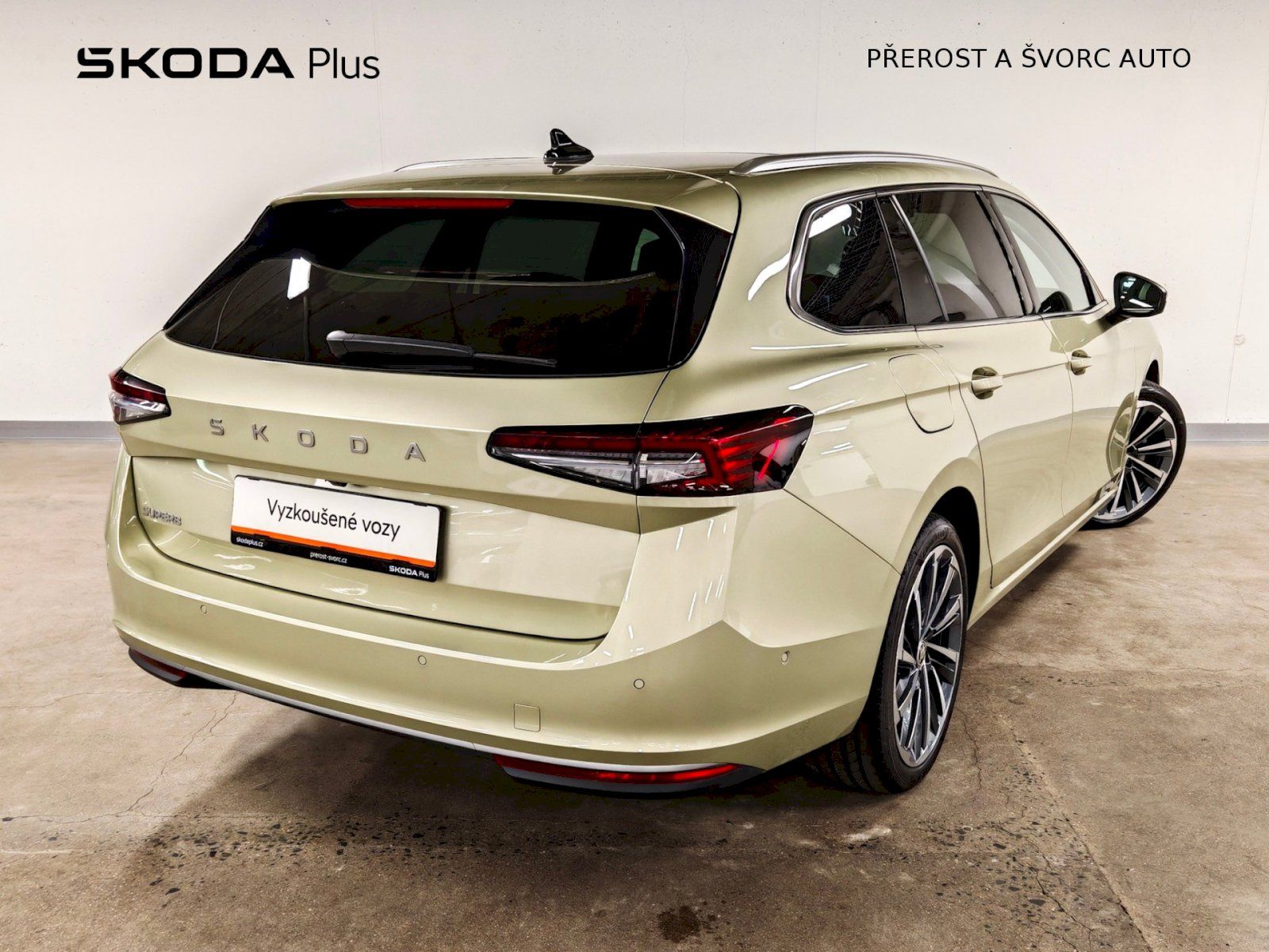 Škoda Superb, Combi 2.0 TDI 110 kW DSG L&K - fotka 2