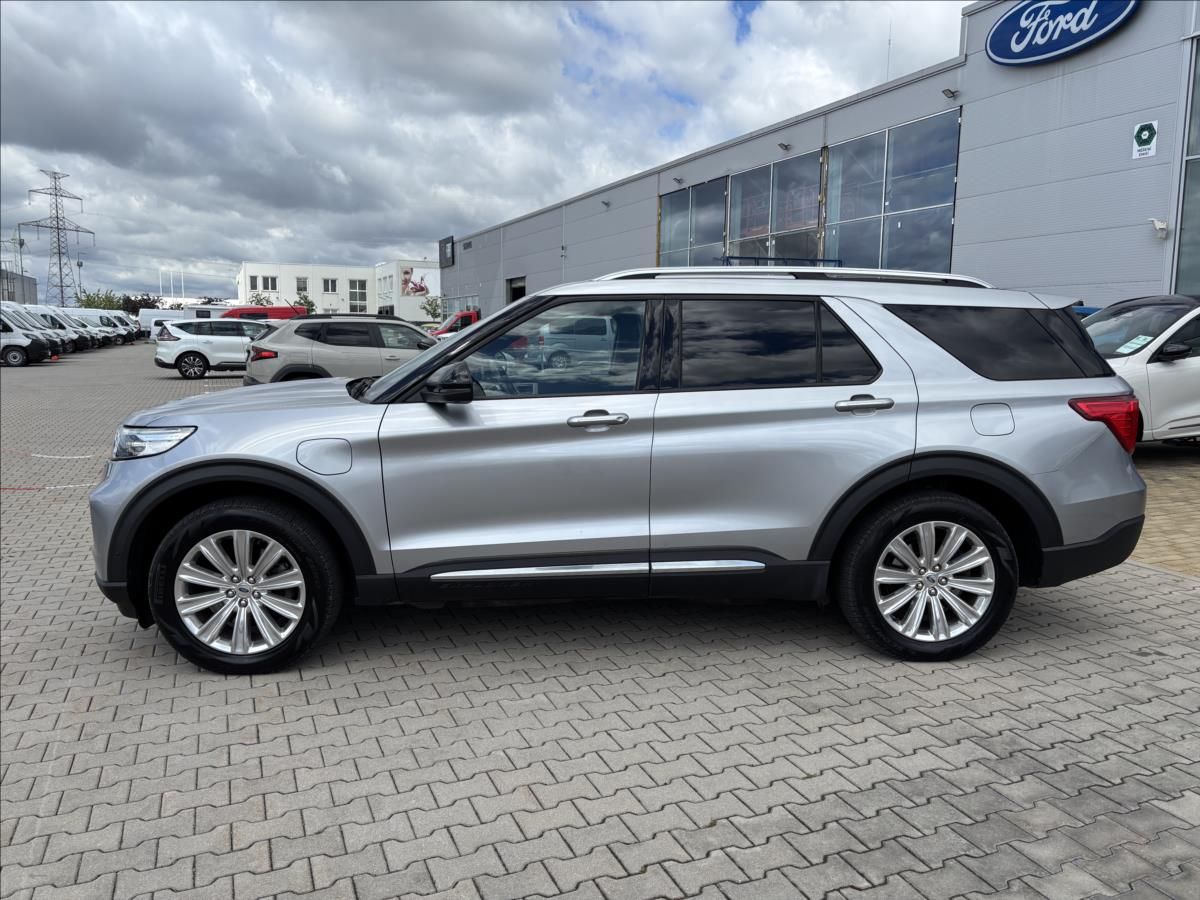 Ford Explorer, 3,0 V6 PHEV Platinum AWD 7Míst - fotka 2