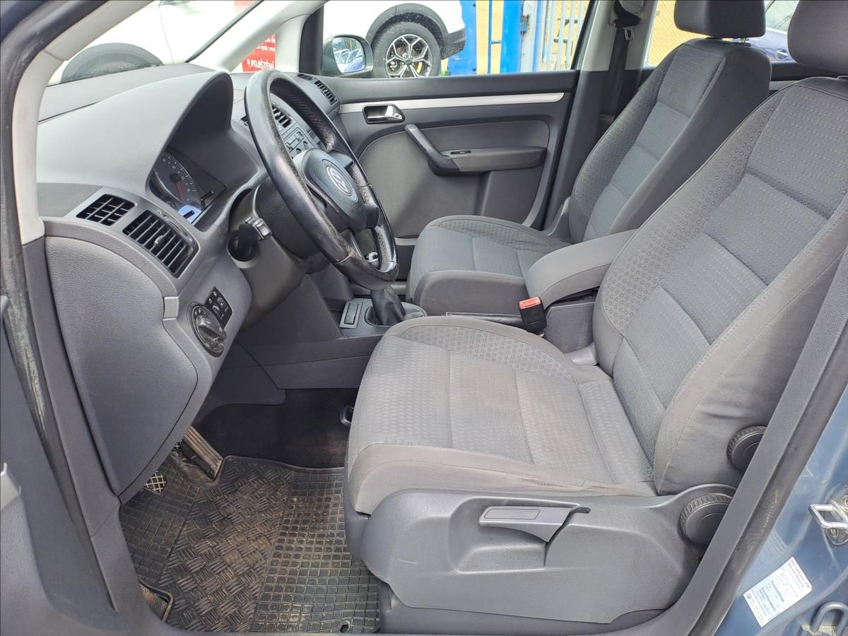 Volkswagen Touran, 1,6 i 75 kW DIGIKLIMA - fotka 5