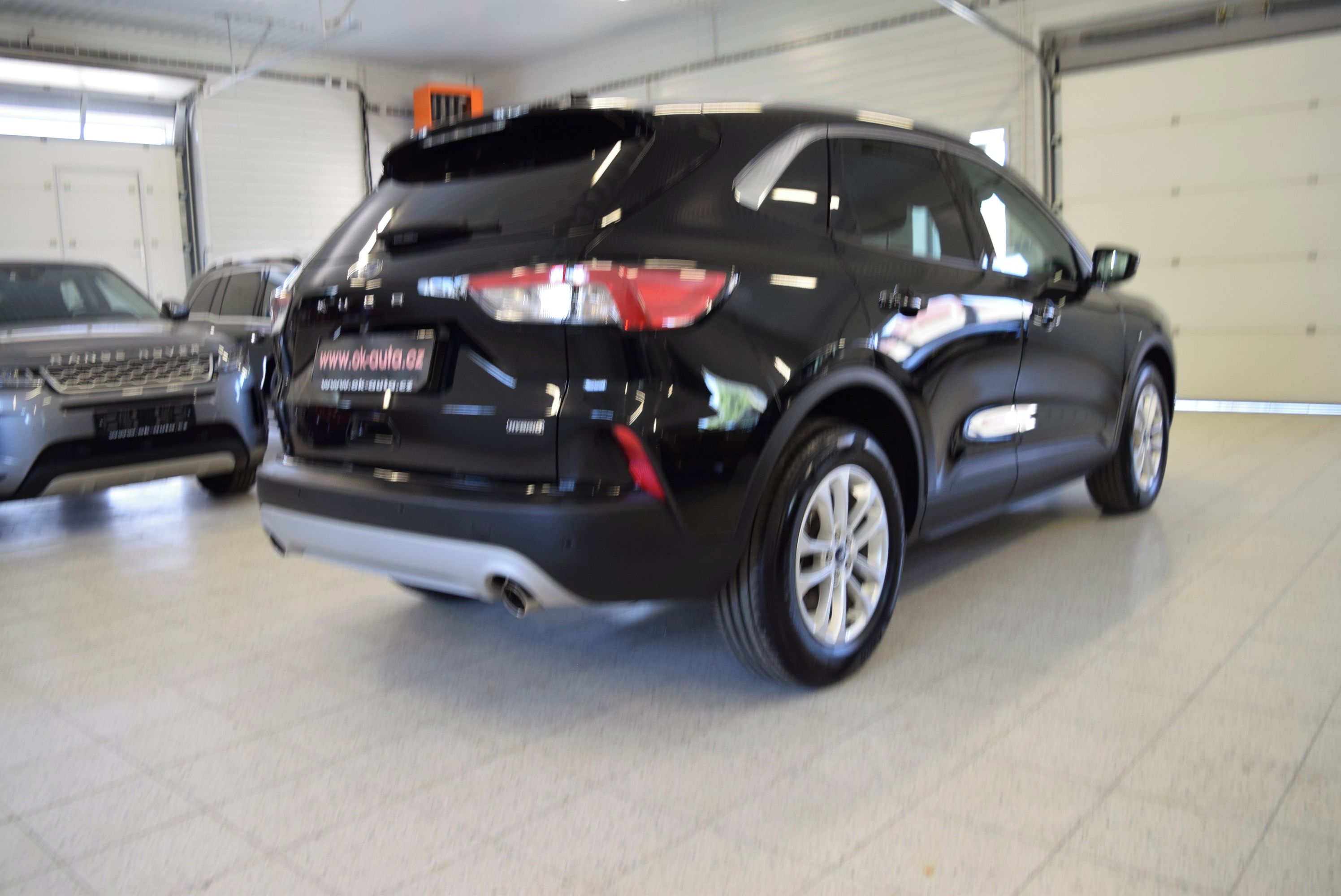 Ford Kuga, 2.5 HYBRID TITANIUM 2023-DPH - fotka 6
