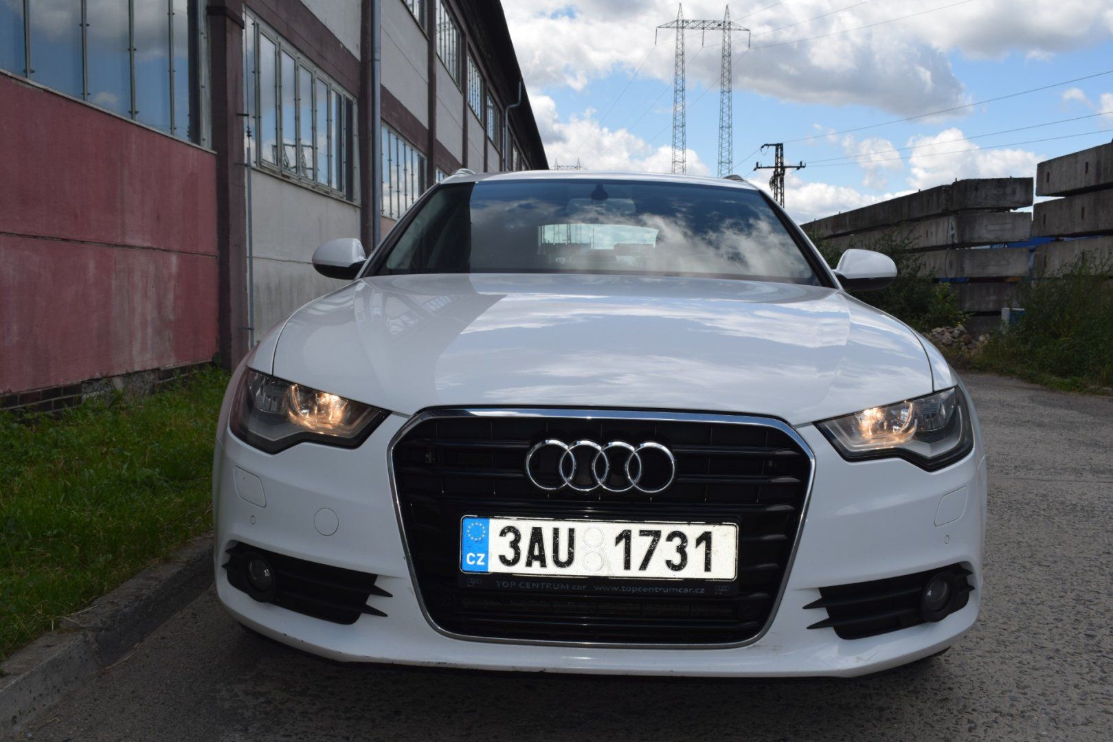 Audi A6, 1.maj.,serviska - fotka 2