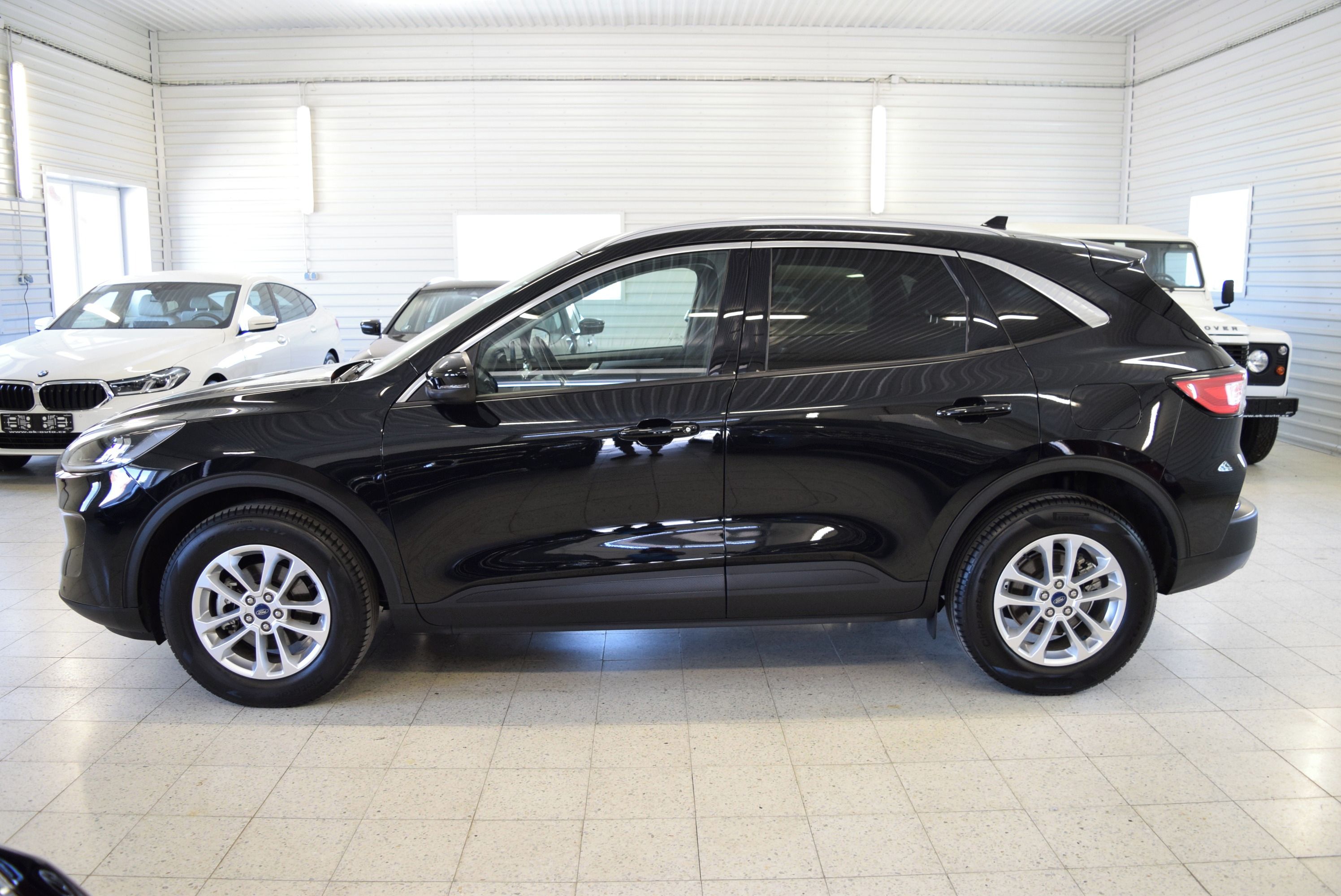Ford Kuga, 2.5 HYBRID TITANIUM 2023-DPH - fotka 2