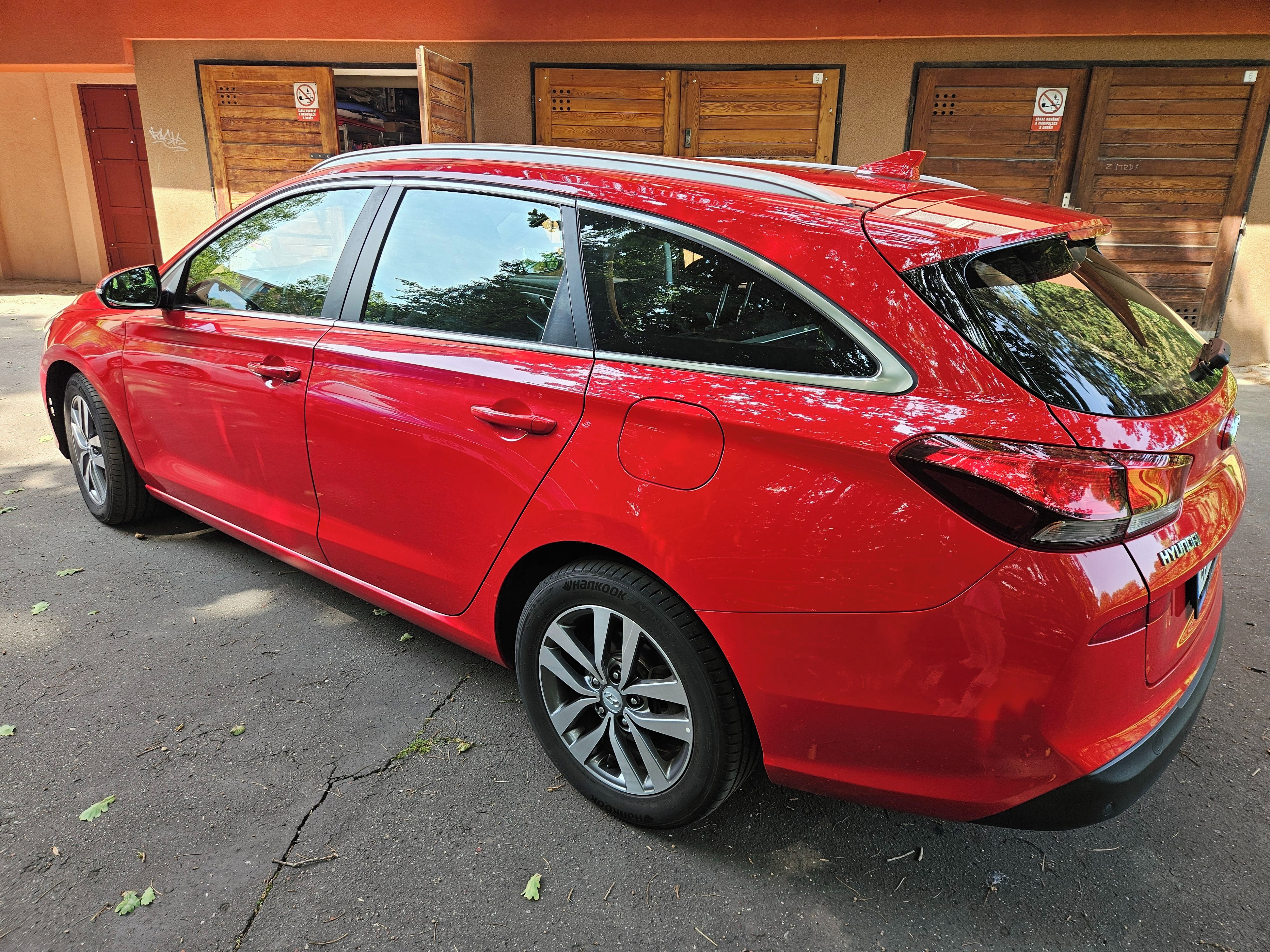 Hyundai i30, 1.4 T-GDI automat 1.maj, tažné - fotka 6