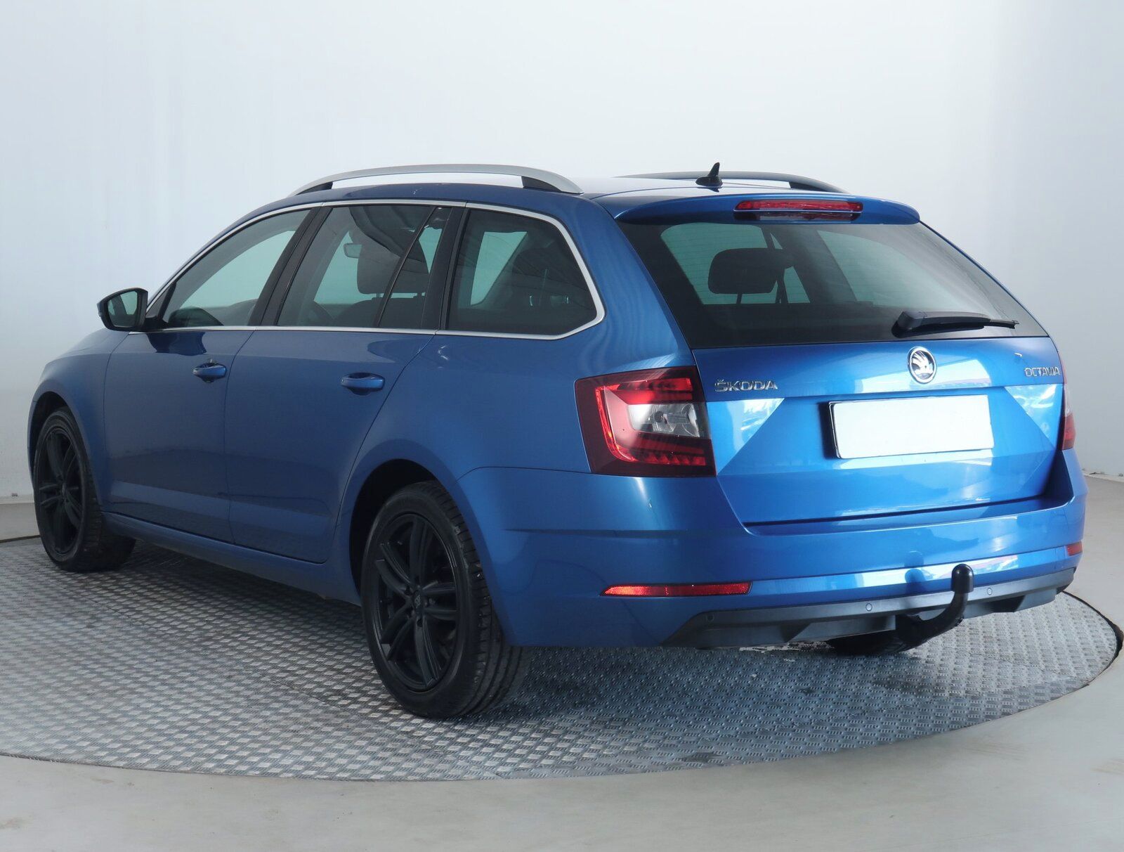 Škoda Octavia, 1.6 TDI, Elegance, Automat - fotka 4