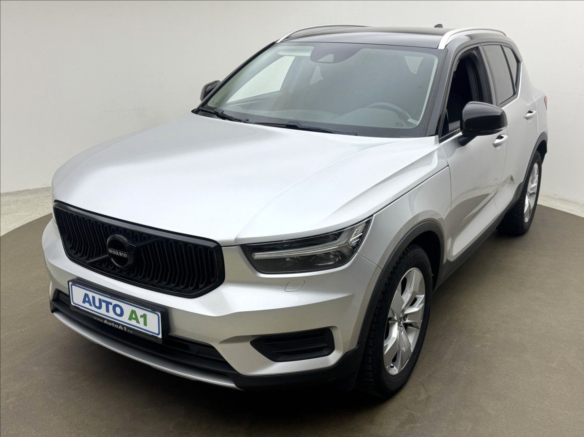 Volvo XC40, 2,0 D3 AUTOMAT VÝHŘEV TAŽNÉ