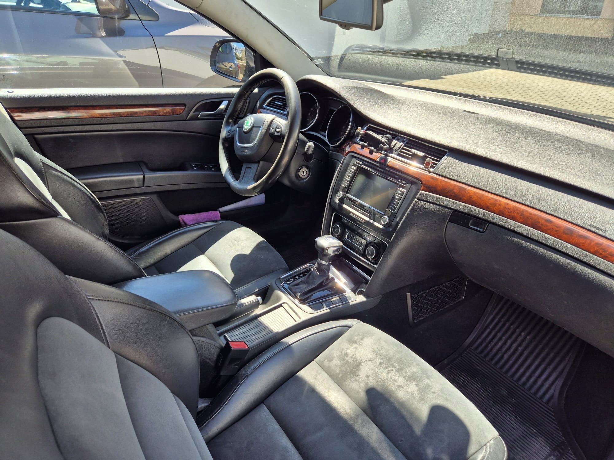 Škoda Superb, 2.0 TDI DSG - fotka 5