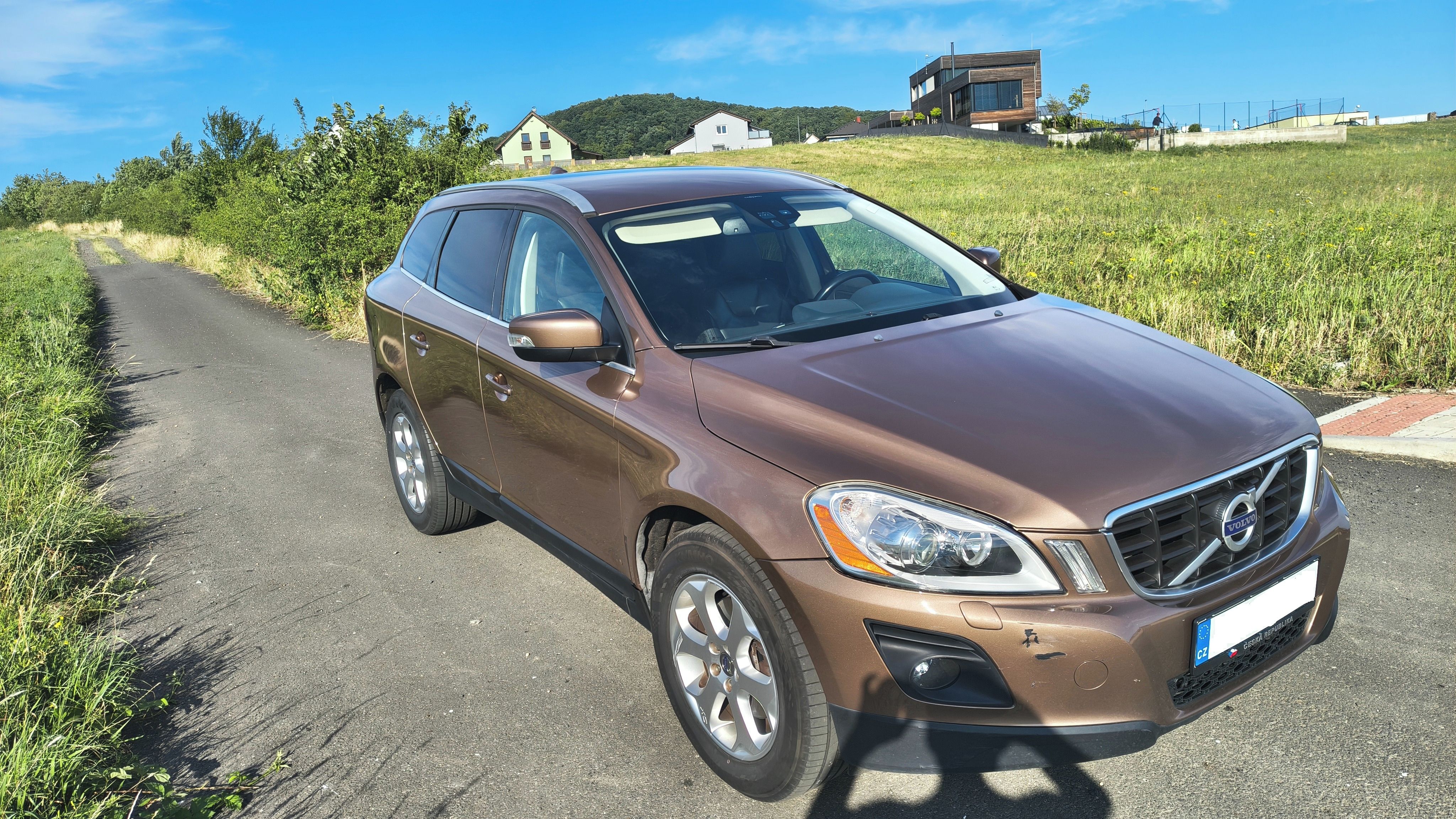 Volvo XC60, 2,4D AWD, servisní historie - fotka 2