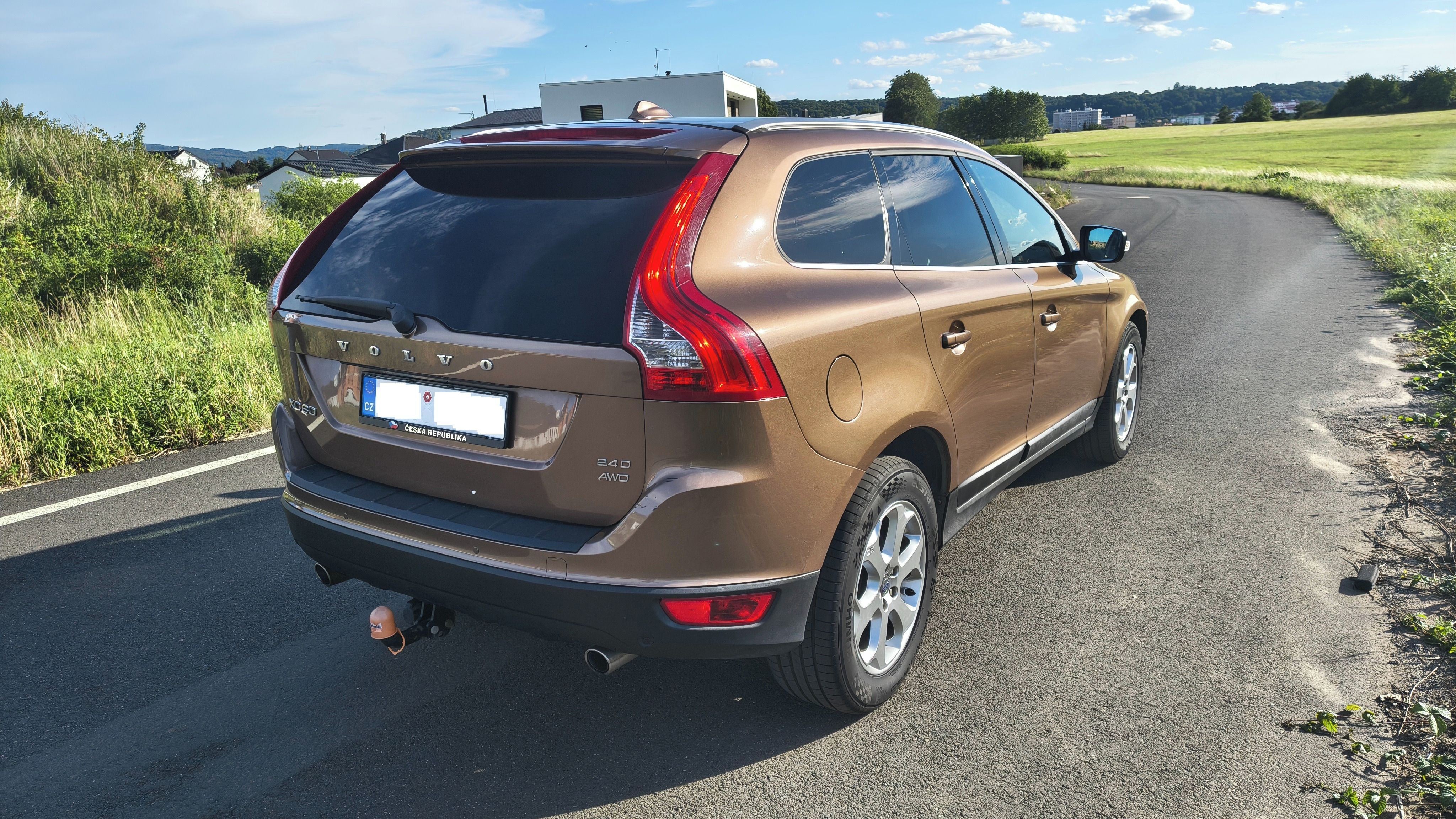 Volvo XC60, 2,4D AWD, servisní historie - fotka 3