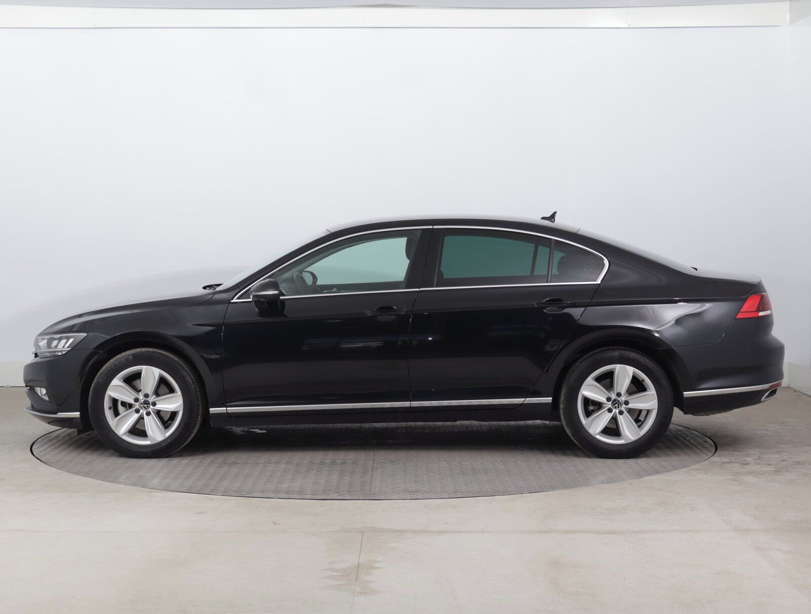 Volkswagen Passat, 2.0 TDI, Elegance, 4X4 - fotka 3