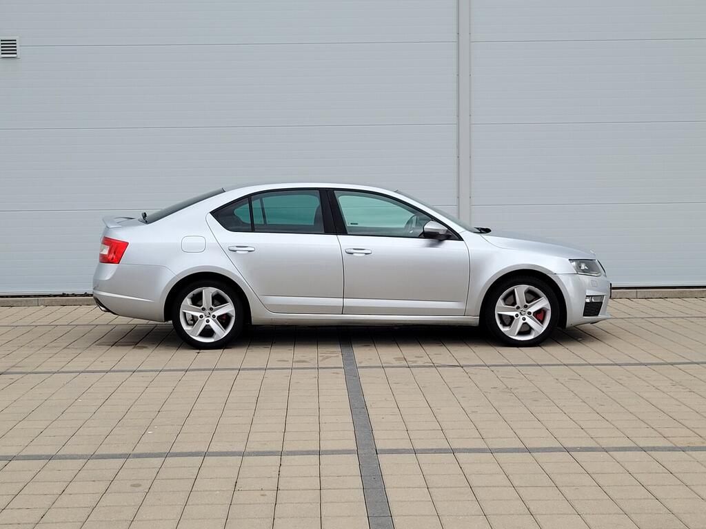 Škoda Octavia, RS 2.0 TDI 135 kW - fotka 4