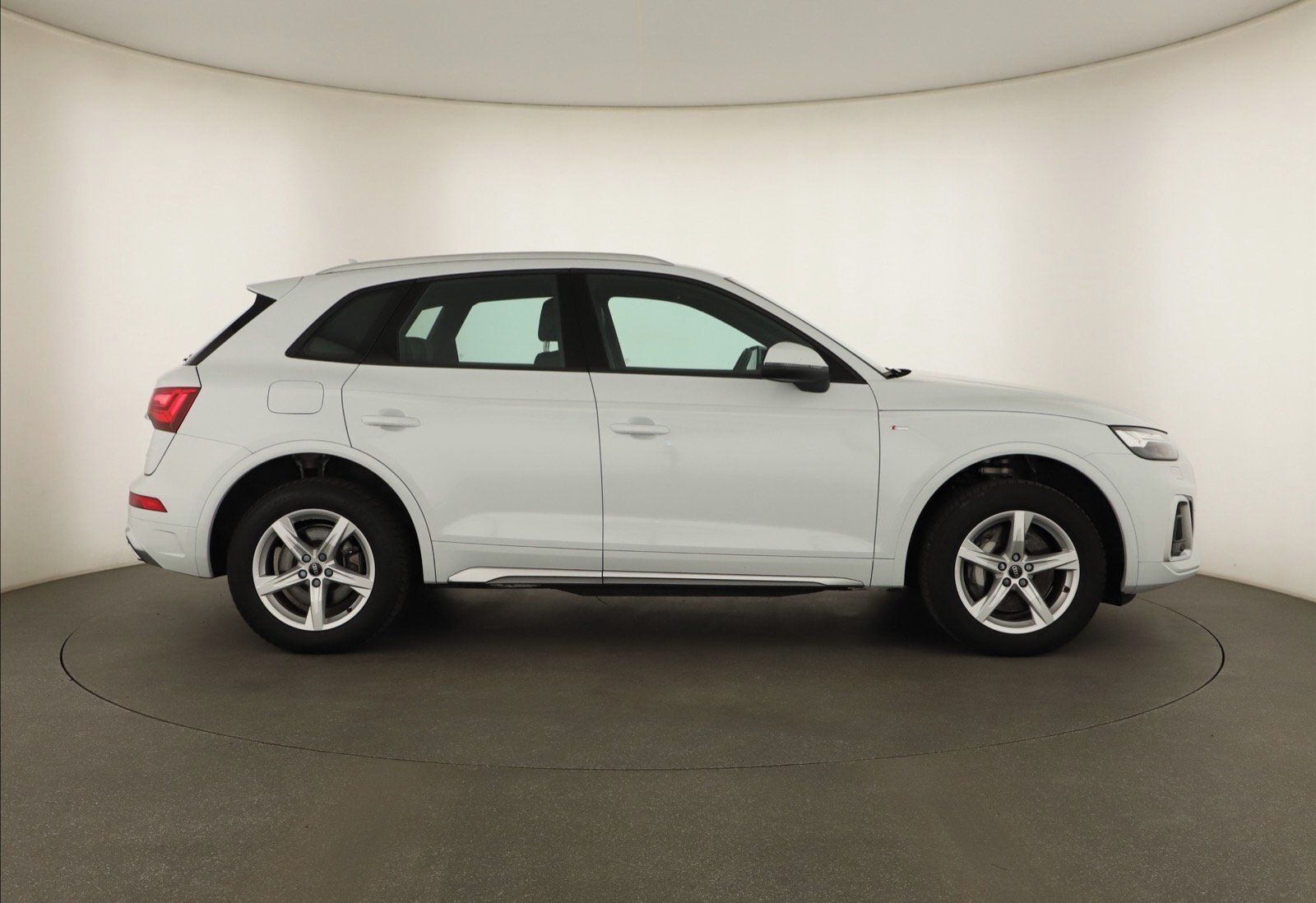Audi Q5, 50 TFSI e, S line - fotka 6