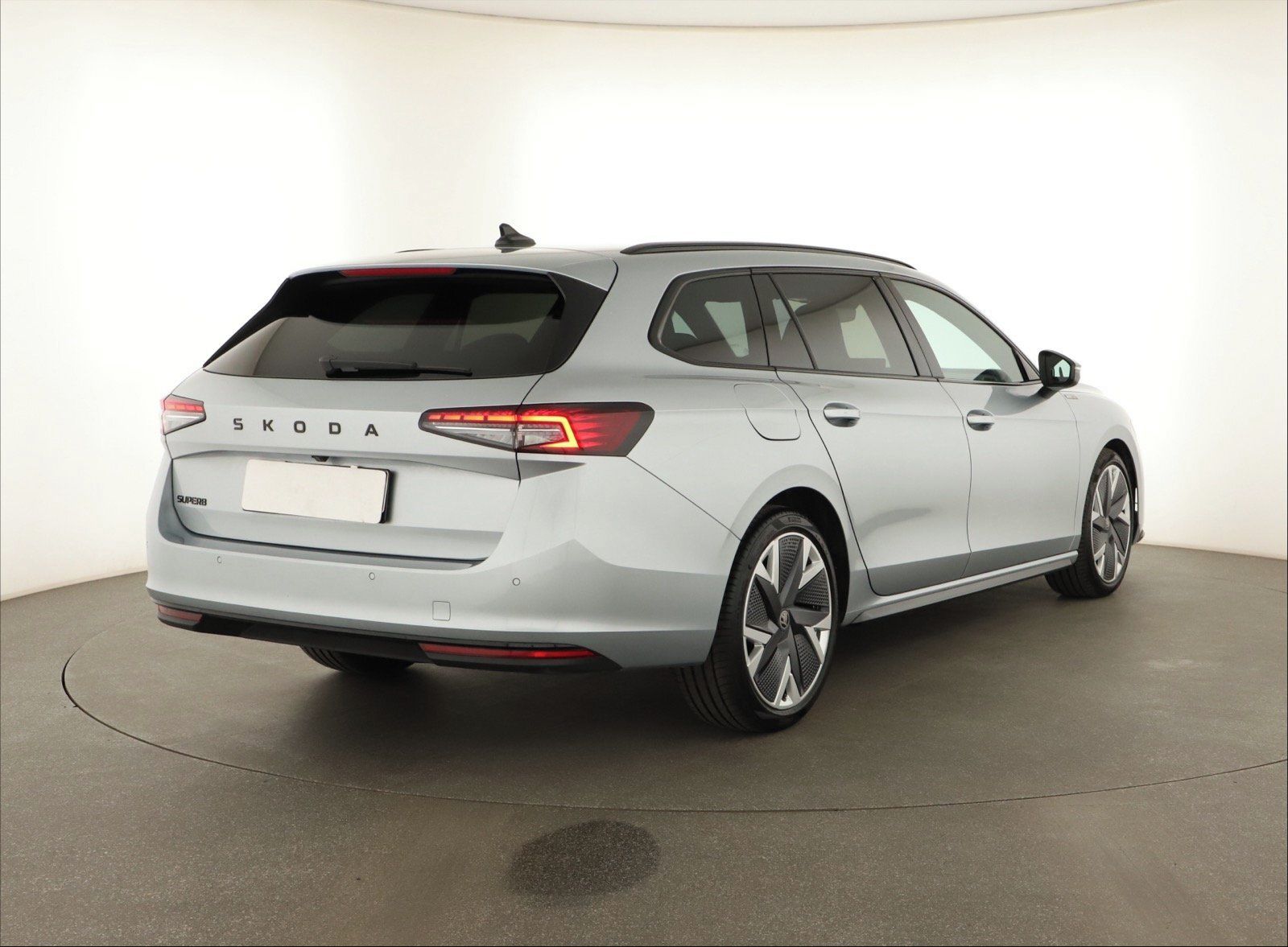 Škoda Superb, 2.0 TDI, SPORTLINE, DPH - fotka 5