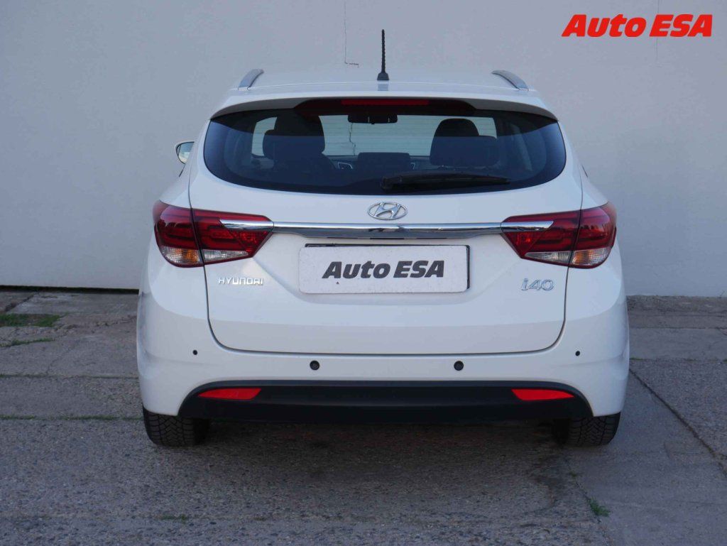 Hyundai i40, 1.6i - fotka 5