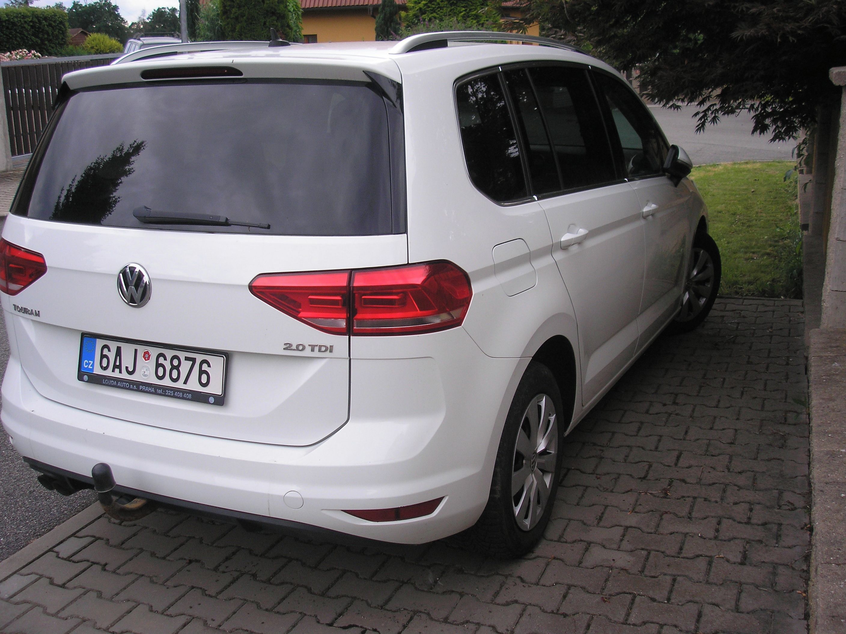 Volkswagen Touran, TOURAN 2.0 D,  manuál, 1.majit - fotka 3