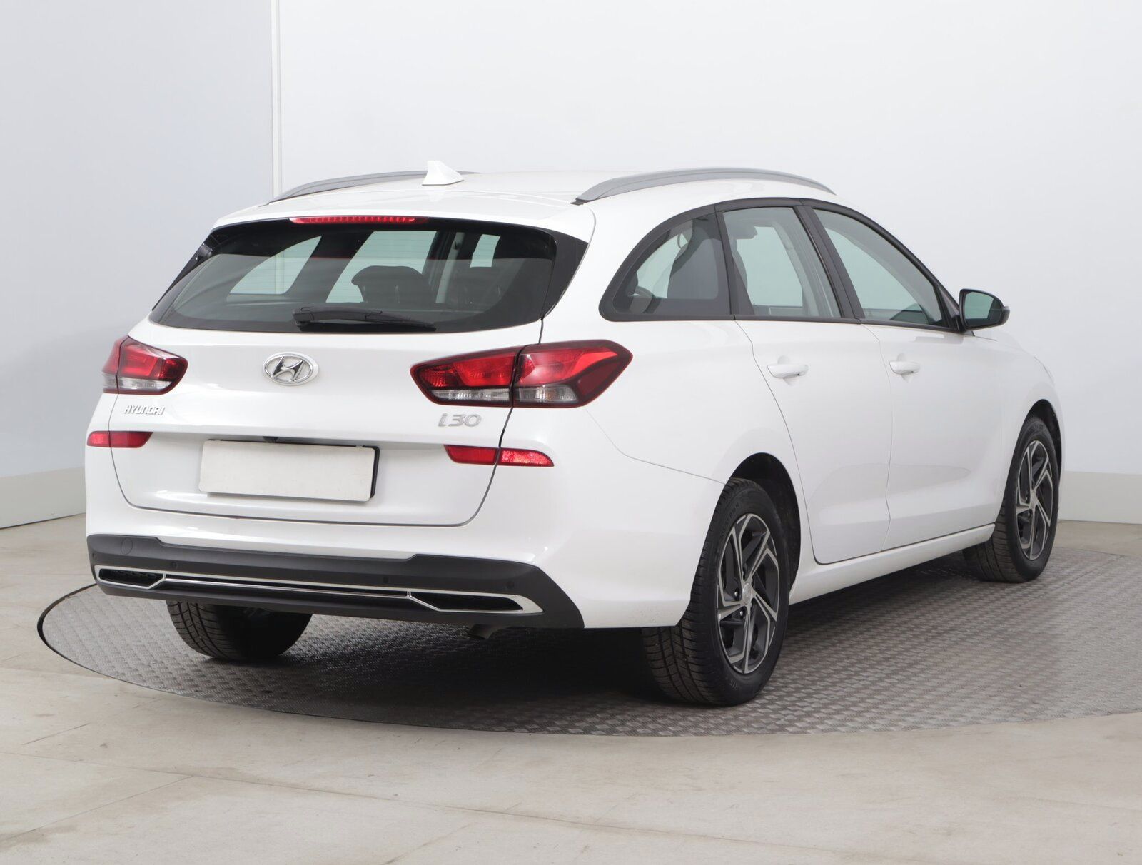 Hyundai i30, 1.0 T-GDI, Family Comfort, ČR - fotka 5