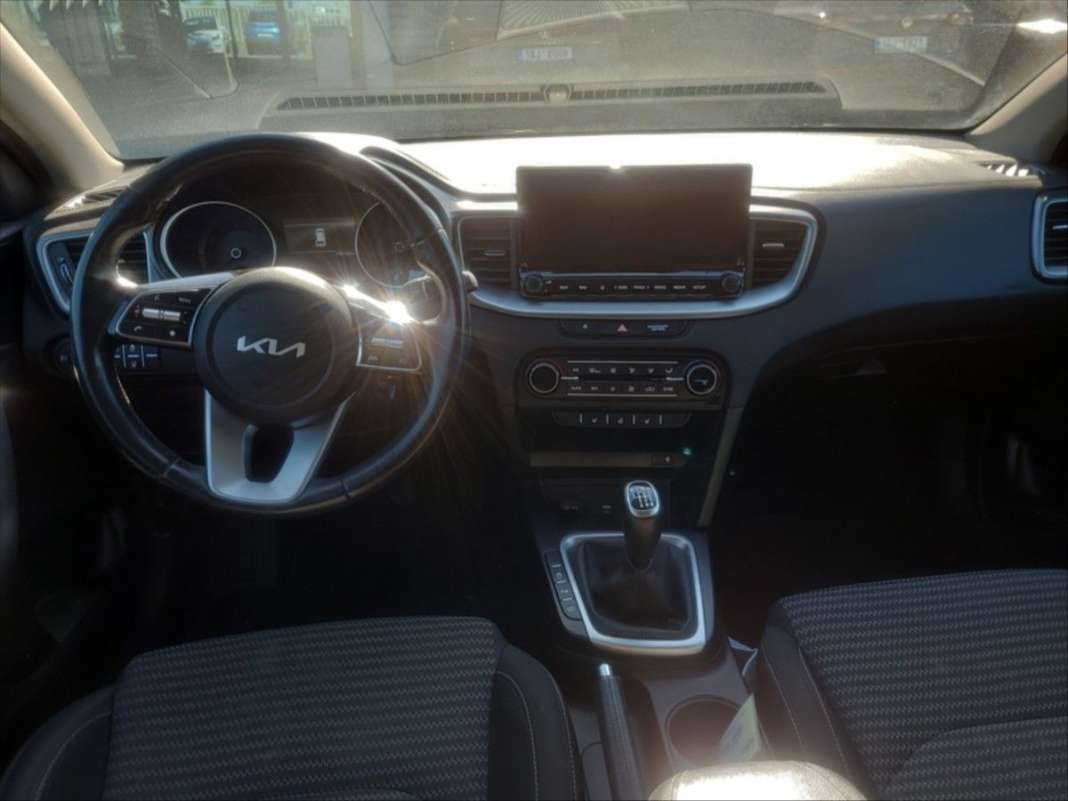 Kia Cee´d, 1,5 T-GDi 118KW TOP - fotka 2
