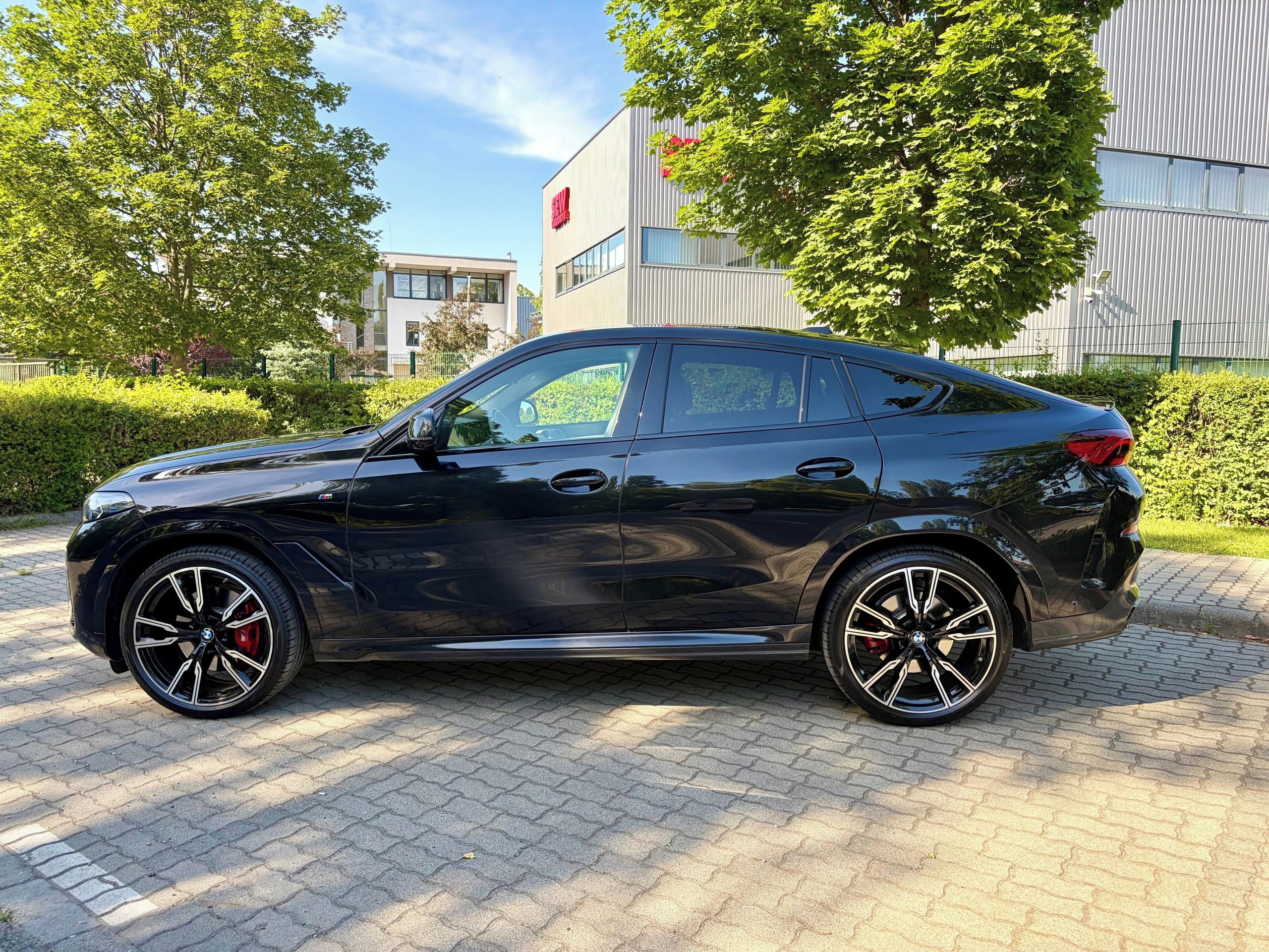 BMW X6, 30d Xdrive M Sport Pro - fotka 6