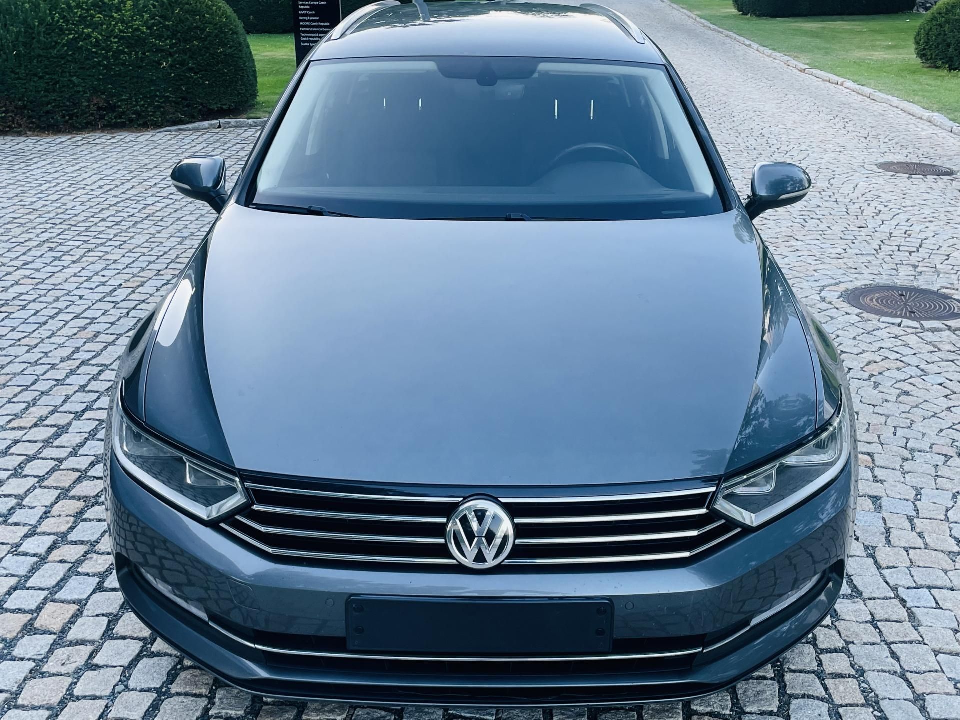 Volkswagen Passat, 2.0TDI MANUÁL VÝHŘEV KAMERA - fotka 6