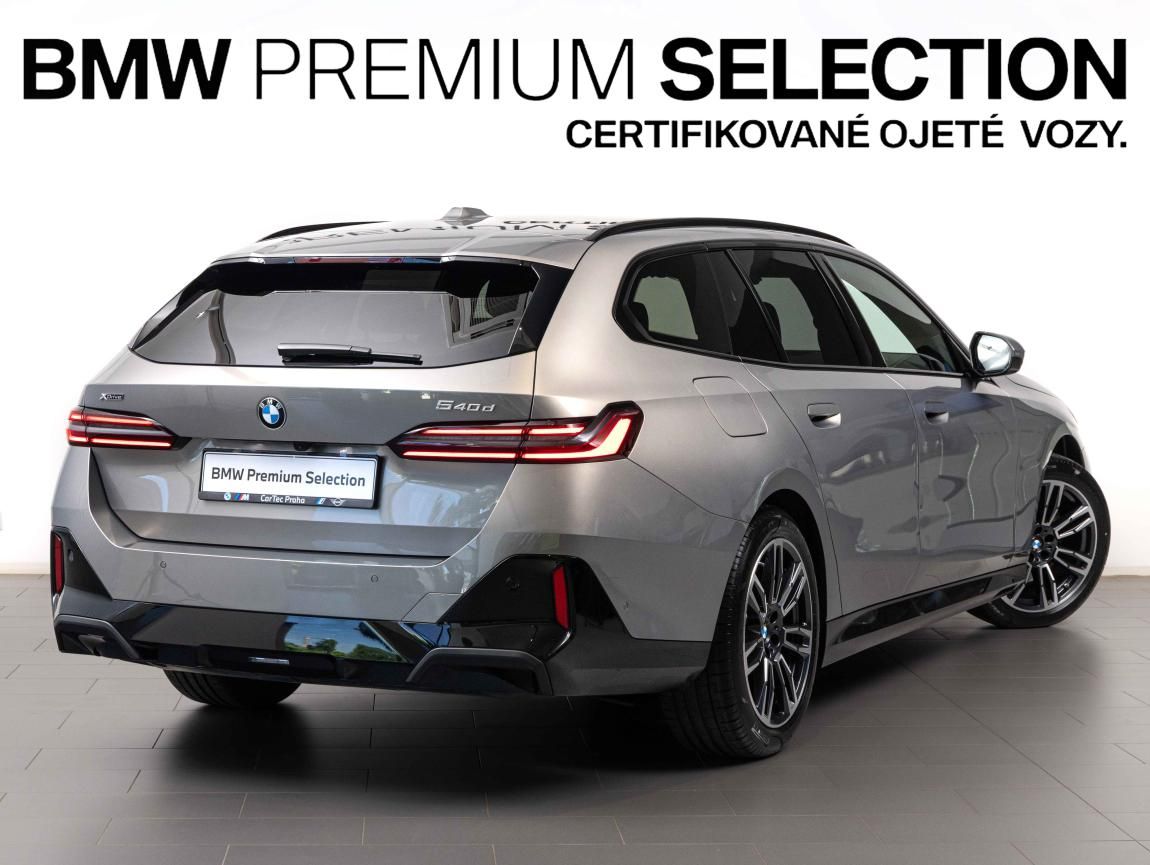 BMW Řada 5, 540d xDrive Touring - fotka 5