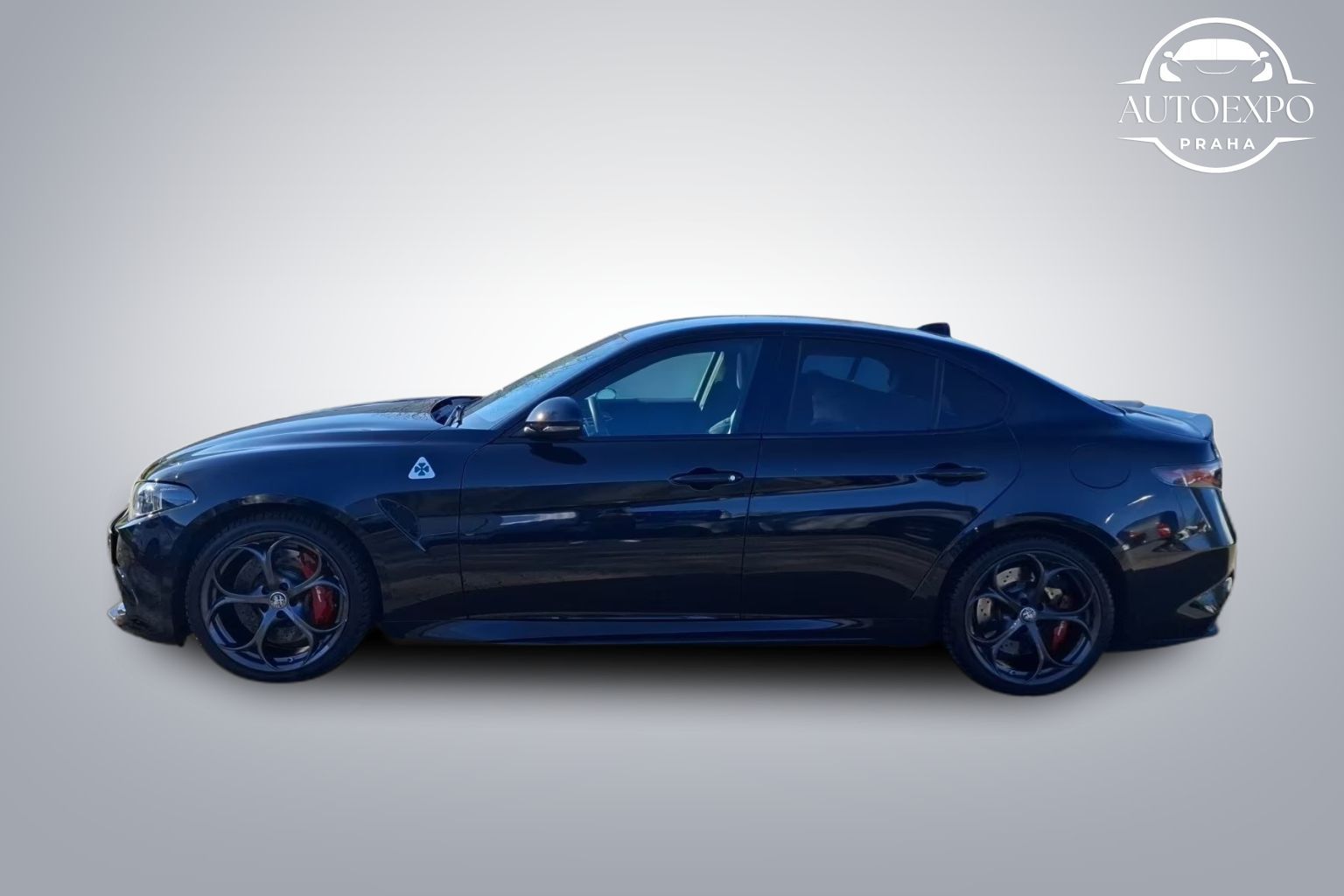 Alfa Romeo Giulia, Quadrifoglio 2.9 V6 Bi-Turbo - fotka 4