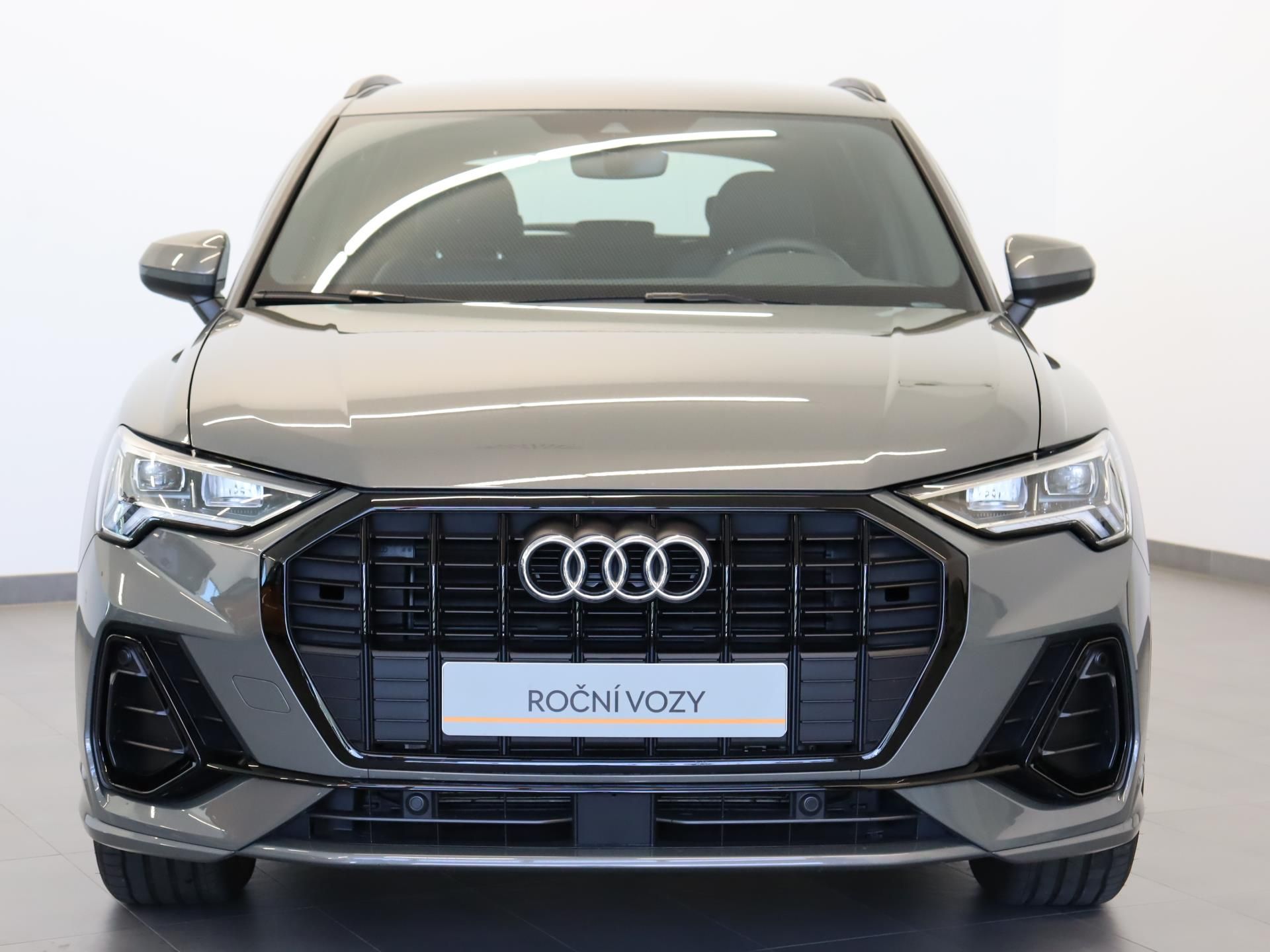 Audi Q3, S line 35 TDI 110 kW - fotka 4
